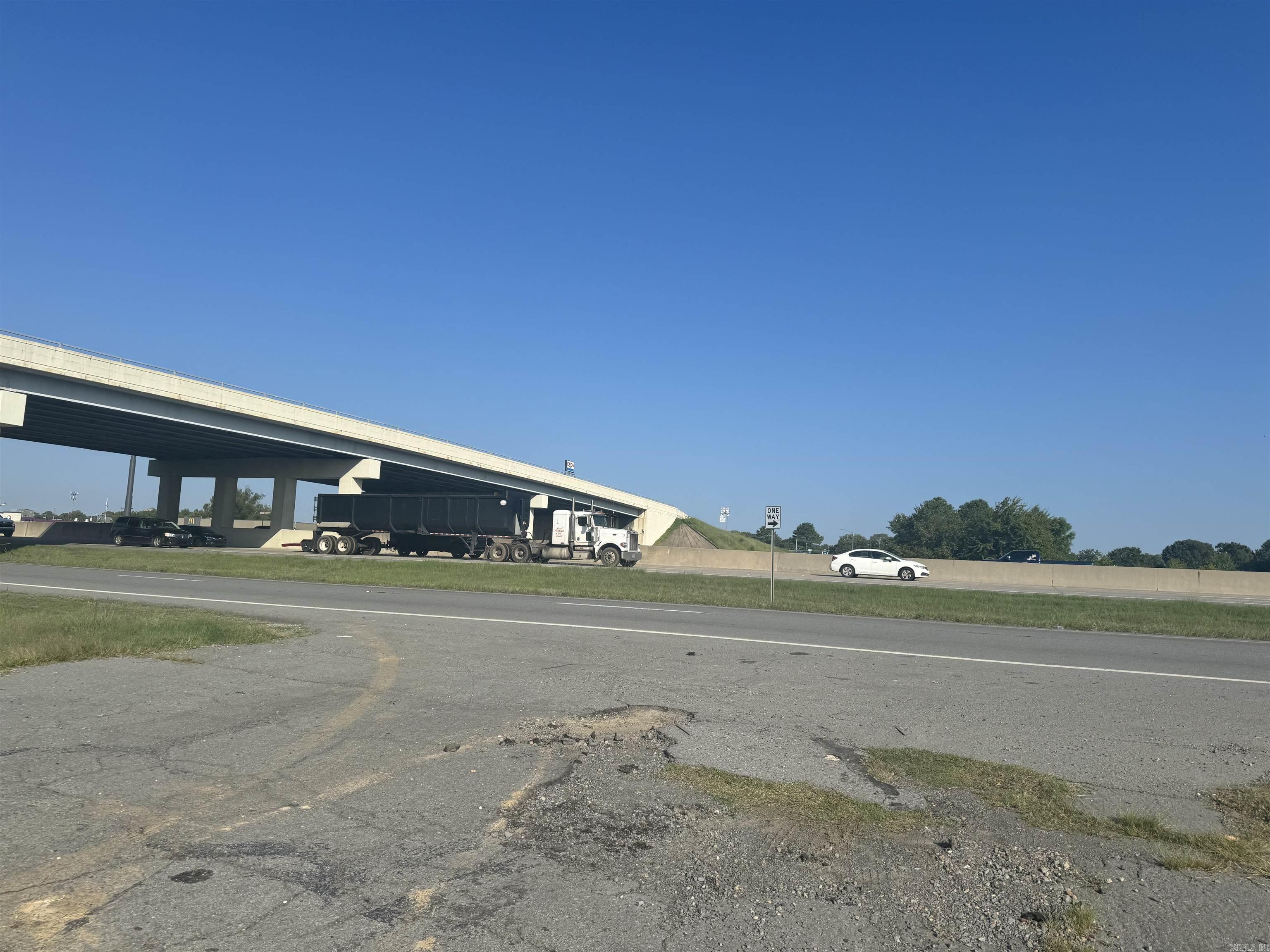 8600 Landers  North Little Rock, AR