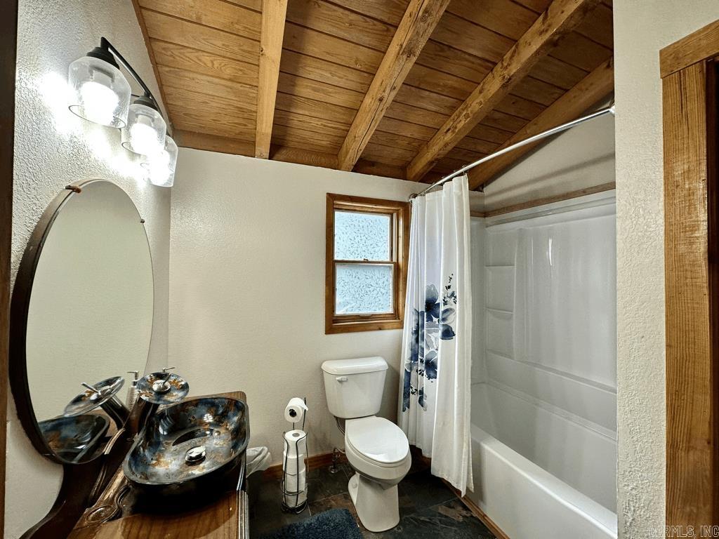 47 Chigger Hill  Story, AR