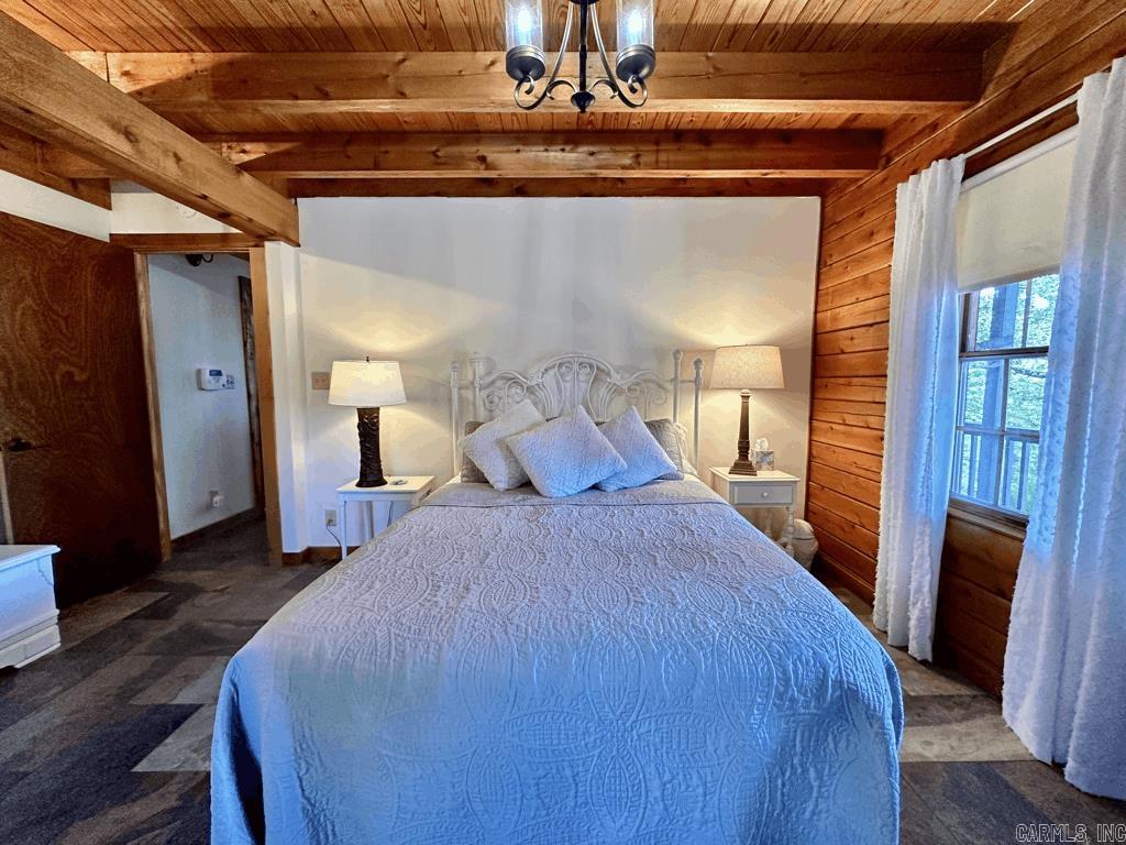 47 Chigger Hill  Story, AR