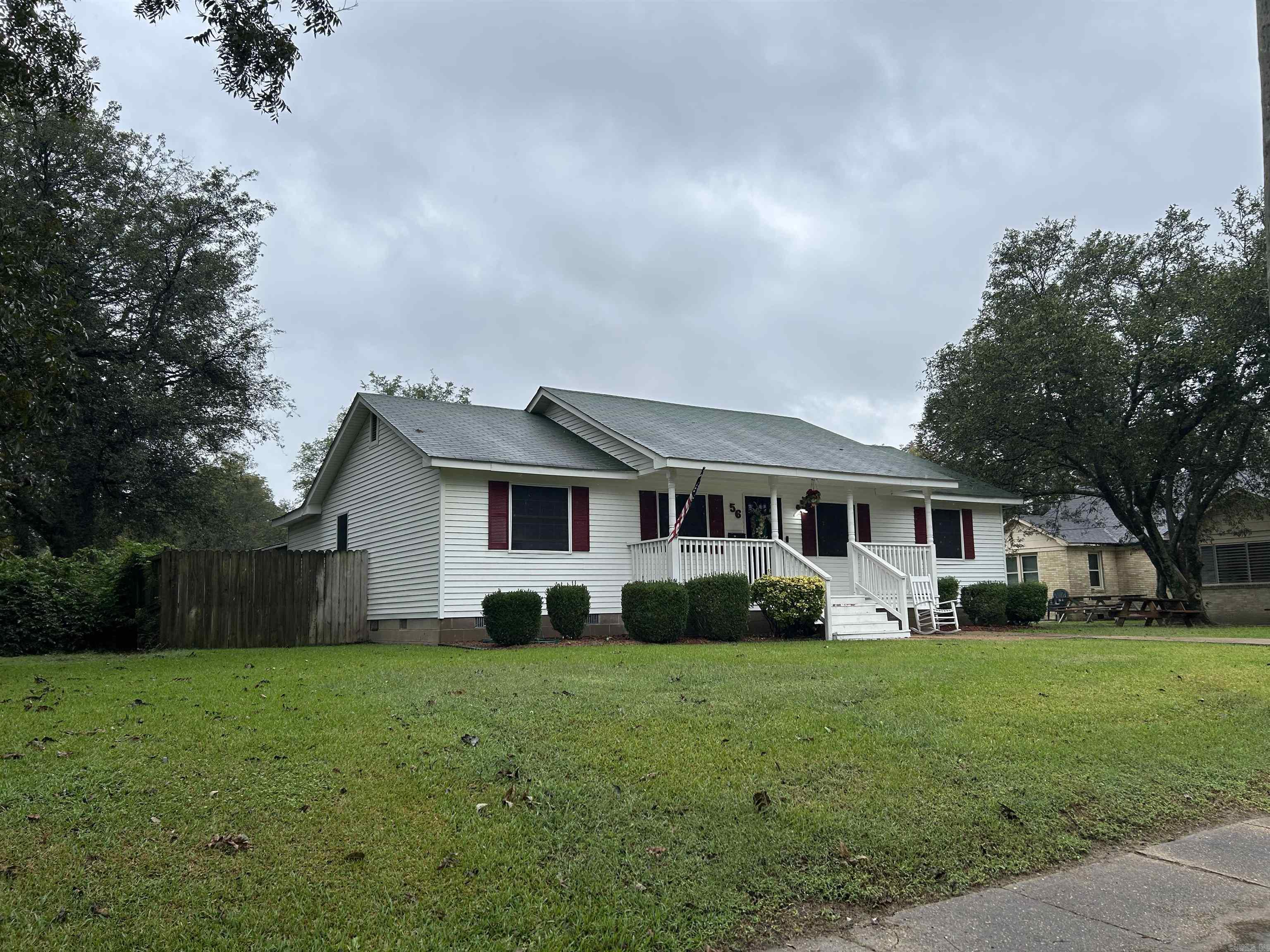 56 E Mississippi St  Marianna, AR