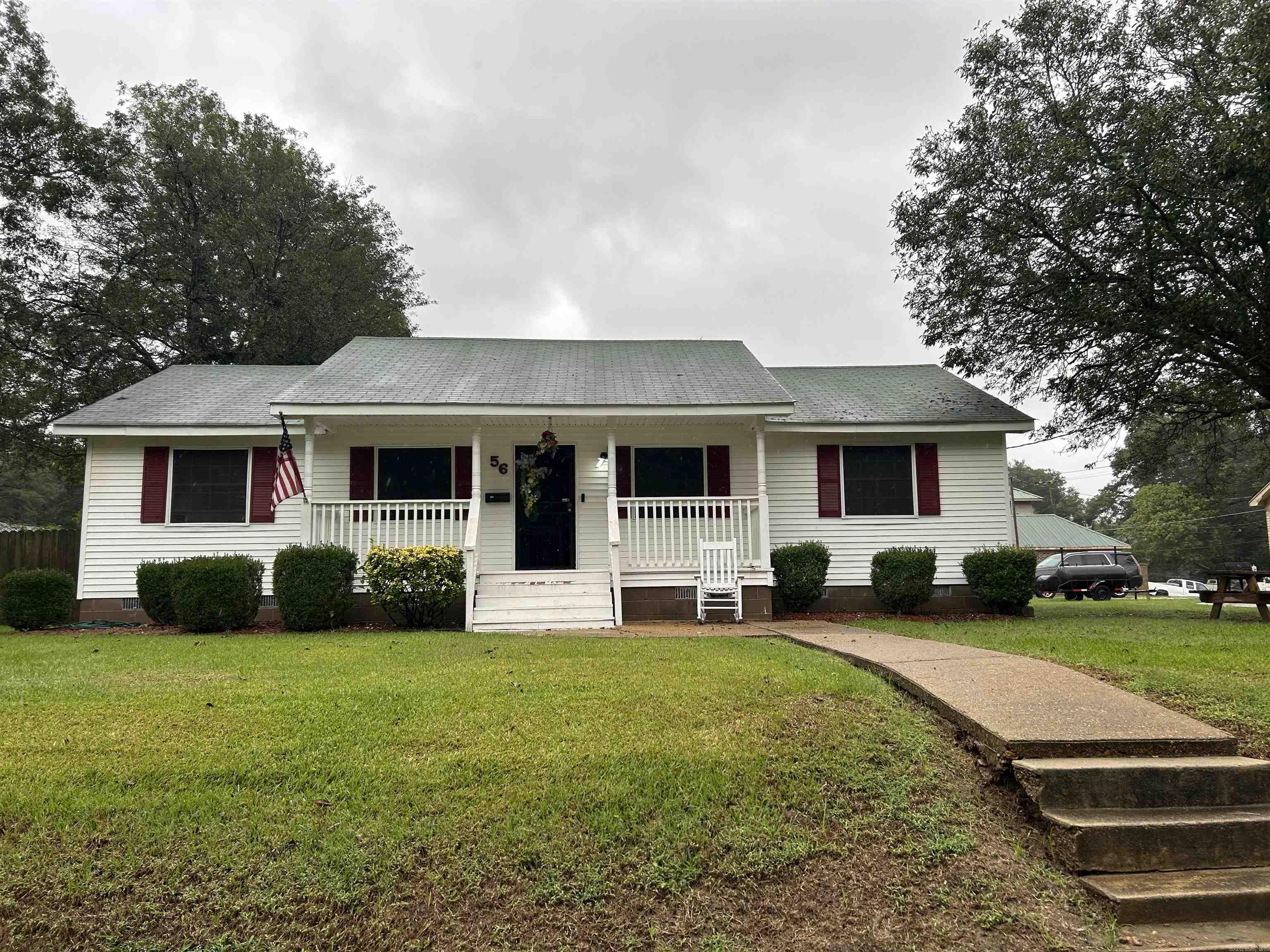 56 E Mississippi St  Marianna, AR