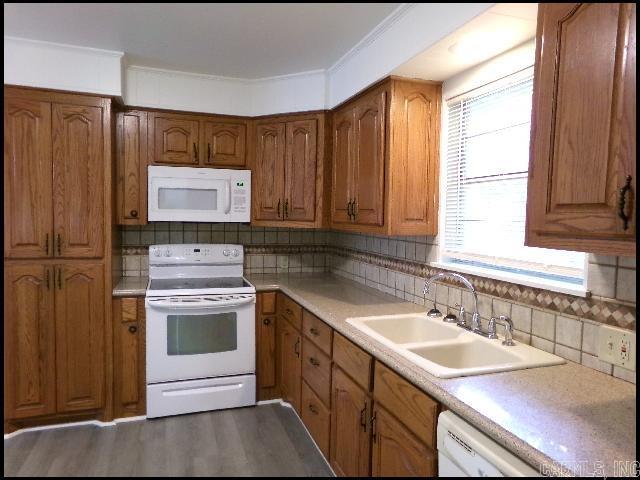 204 Dobbs  Benton, AR