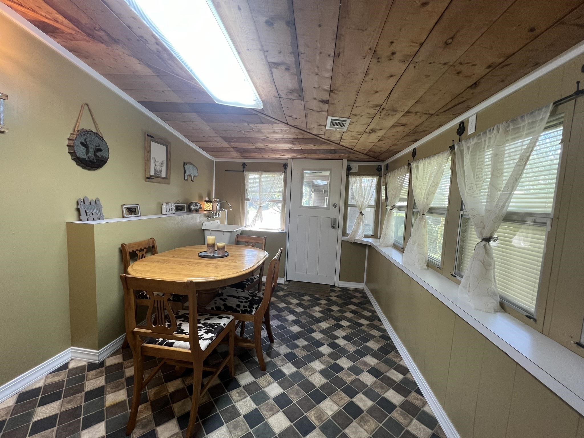 131 Sunset Hill  Mammoth Spring, AR