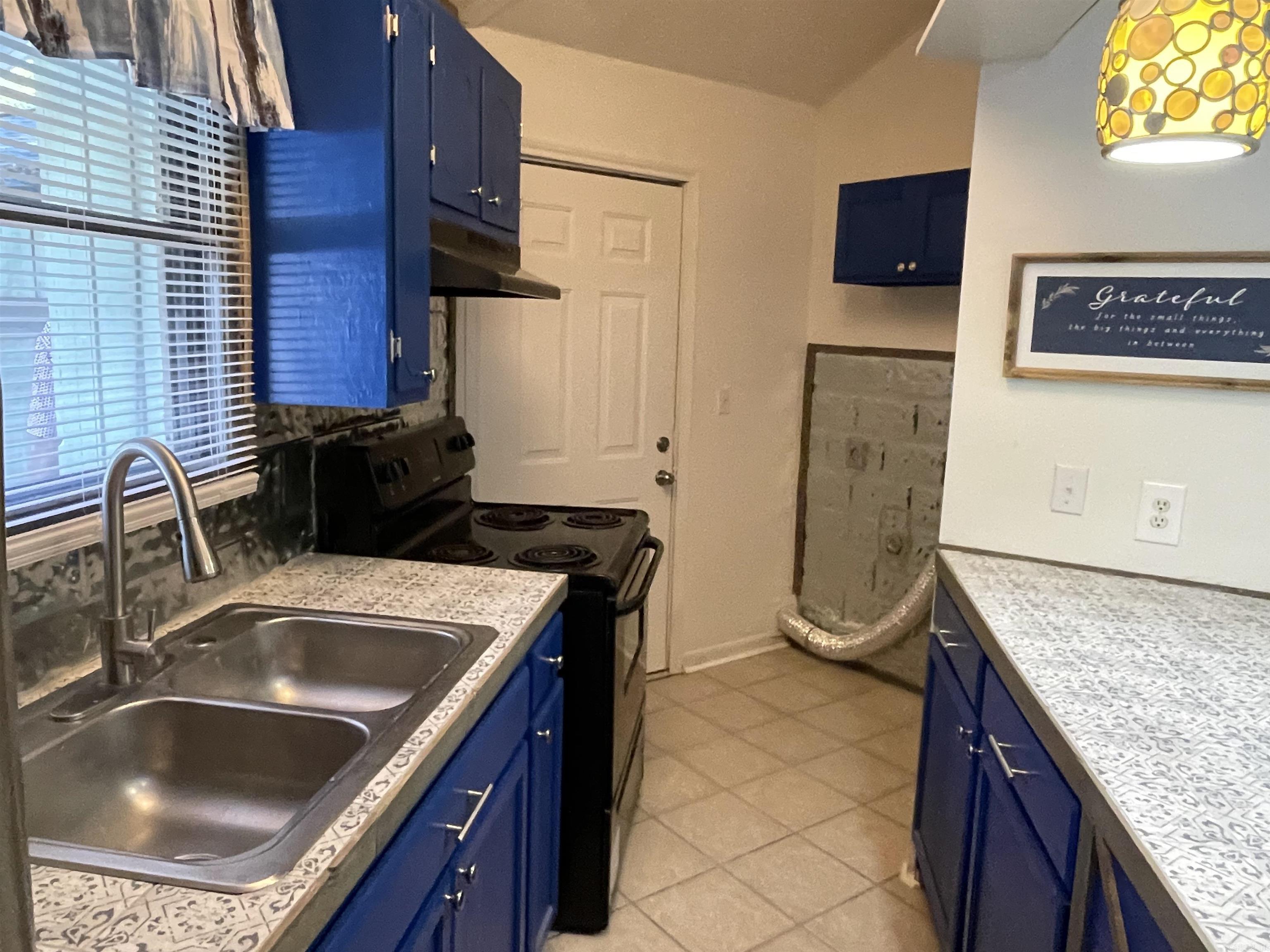 6120 Calhoun Street — photo 4
