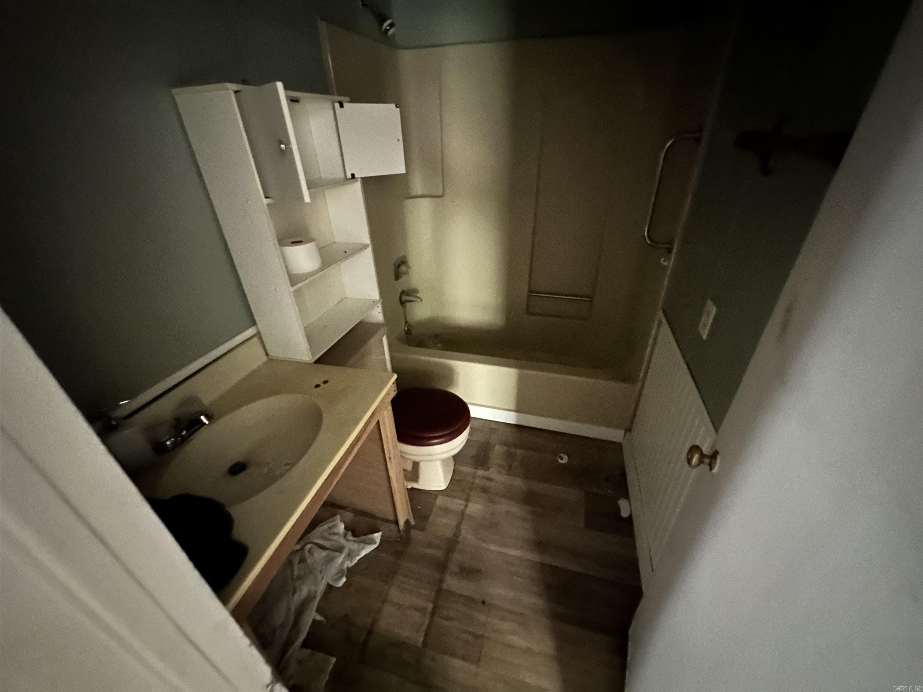 21 Nocturne  Ozark Acres, AR