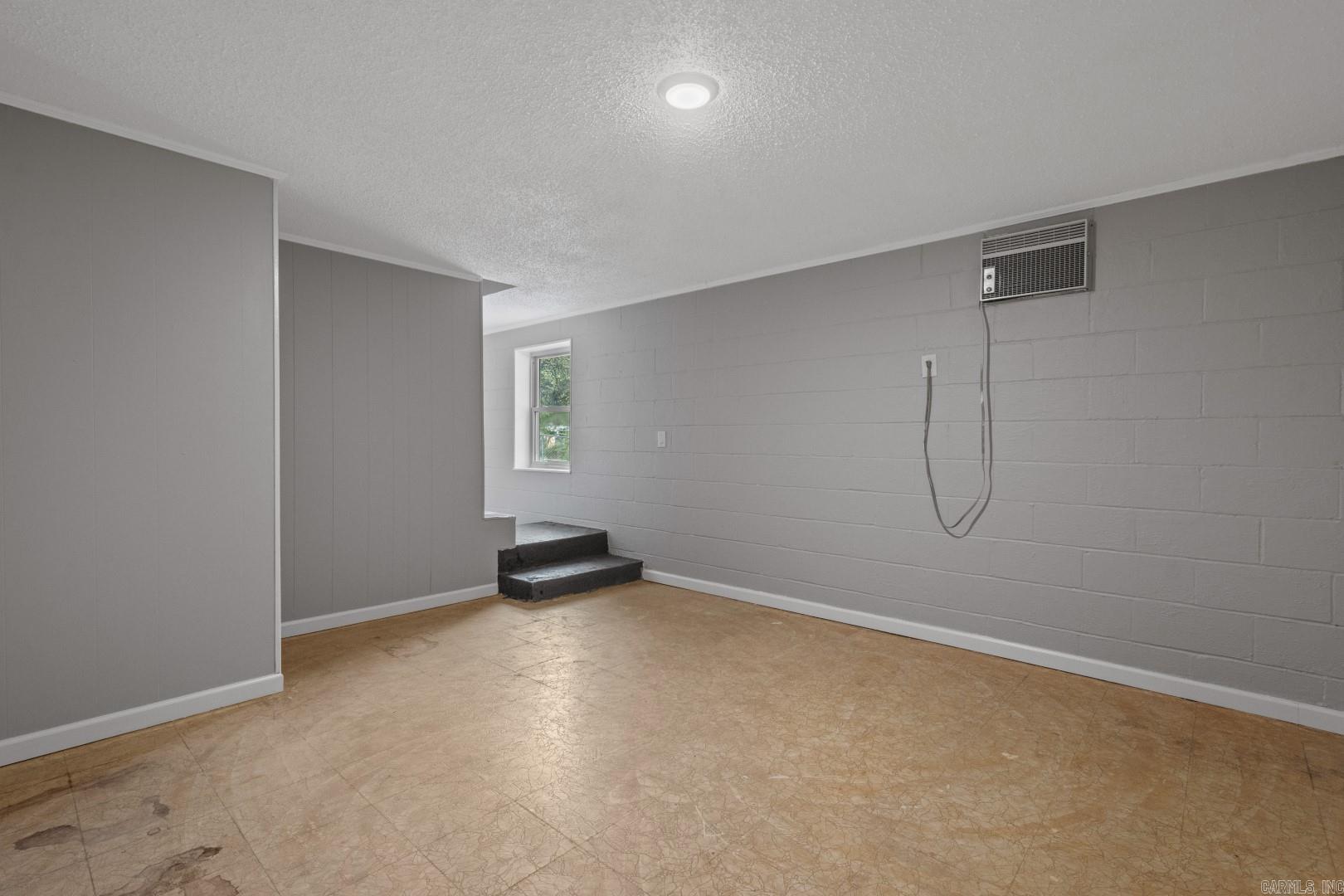 235 Echo Point Hot Springs, AR 71913