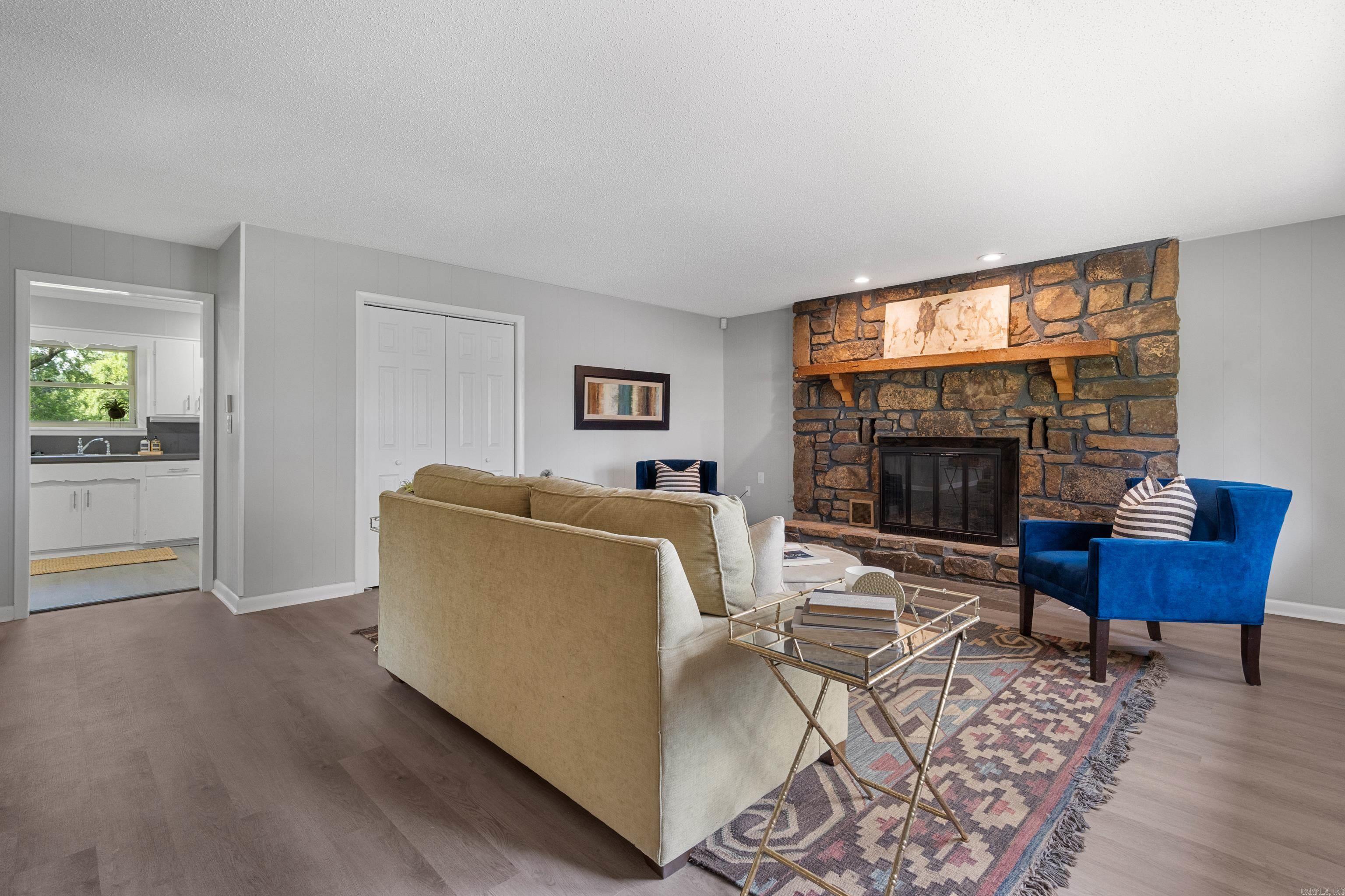 235 Echo Point Hot Springs, AR 71913