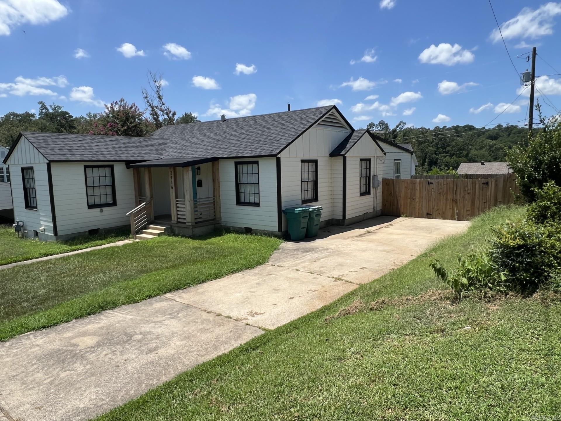 2916 Dalewood Little Rock, AR 72207-2616