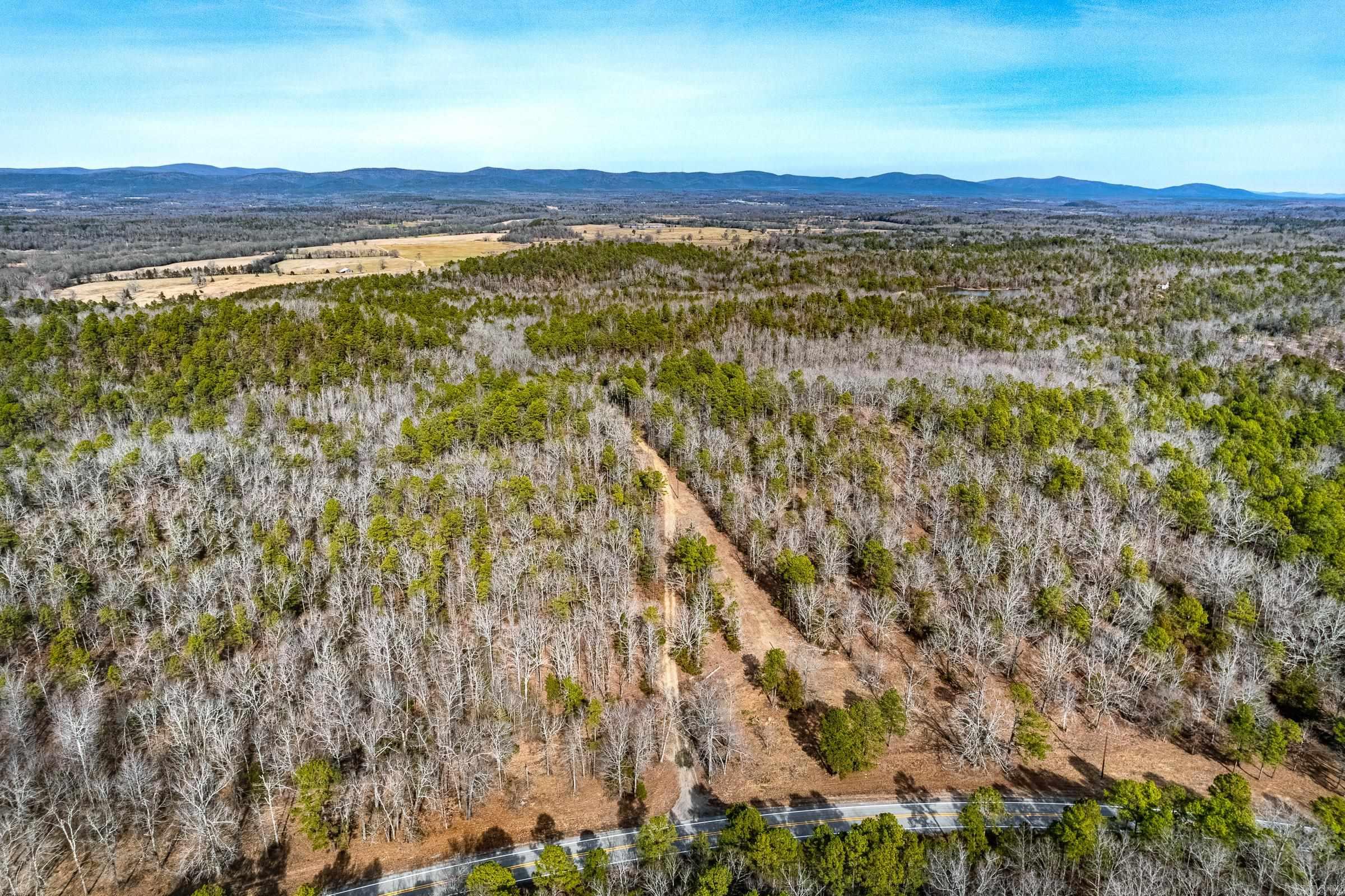 143 SUNNY DAY LN  Mena, AR