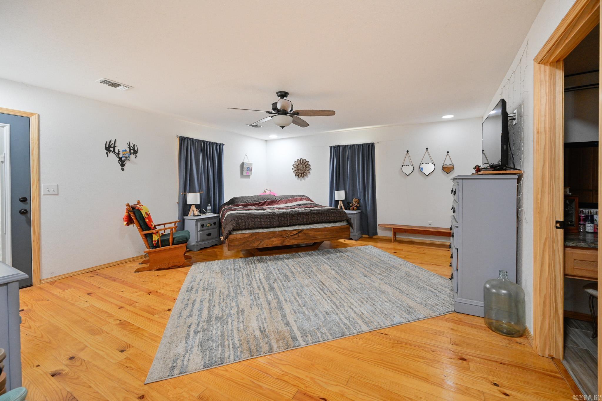 6083 Highway 71 S  Cove, AR