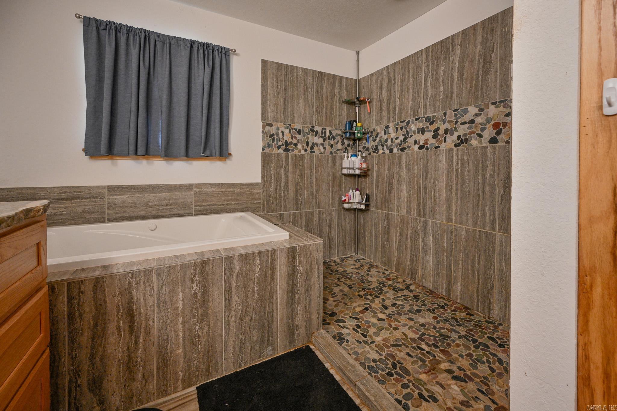 6083 Highway 71 S  Cove, AR