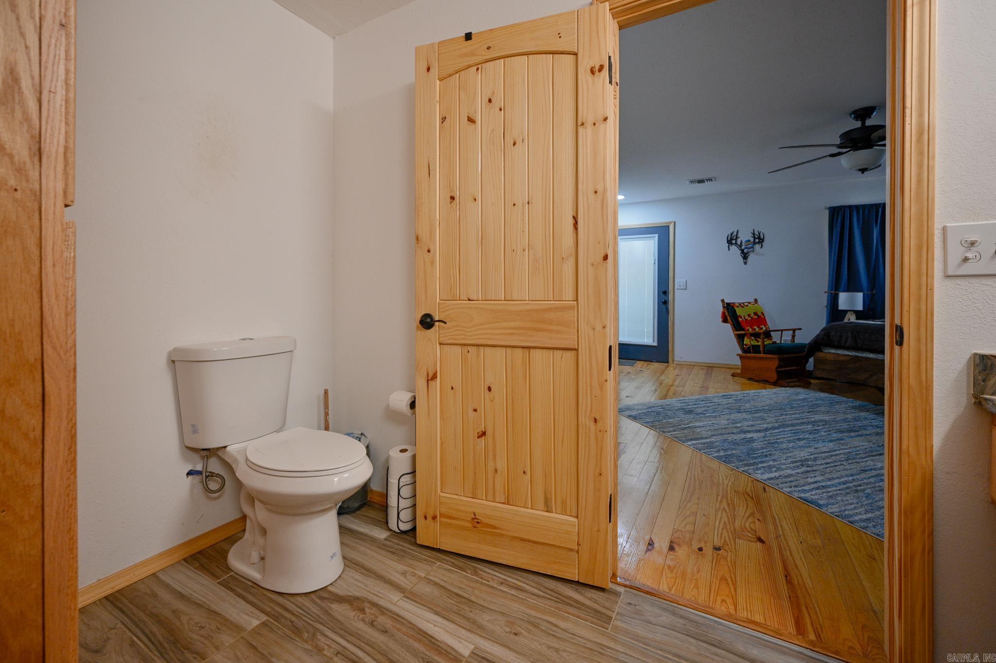 6083 Highway 71 S  Cove, AR