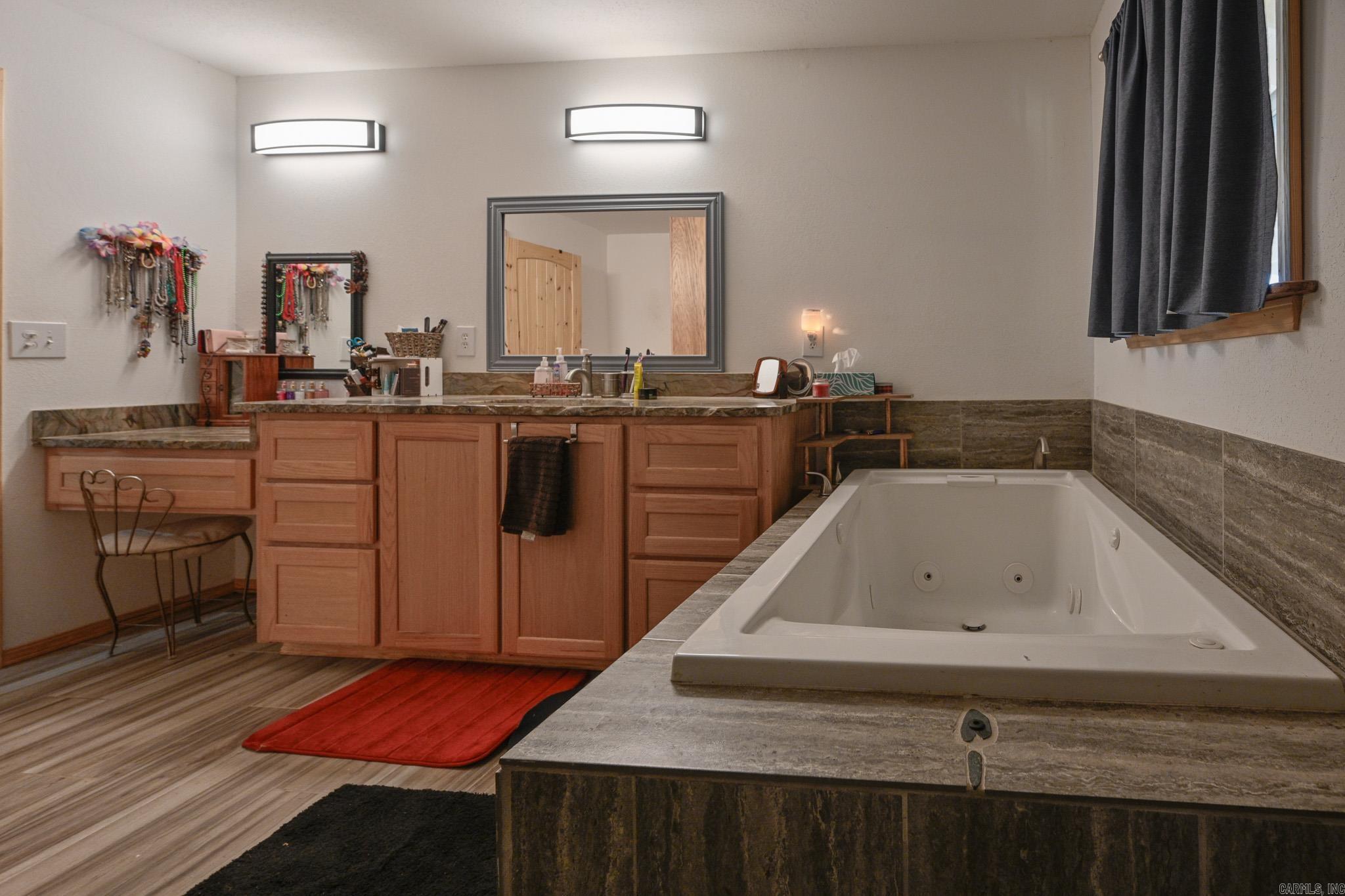 6083 Highway 71 S  Cove, AR
