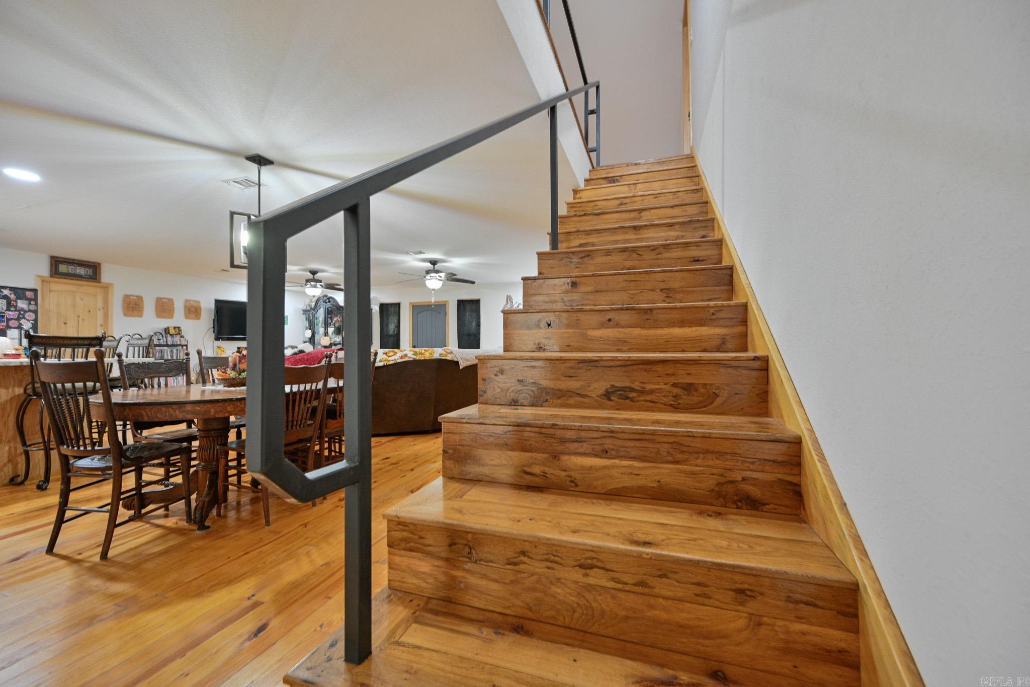 6083 Highway 71 S  Cove, AR