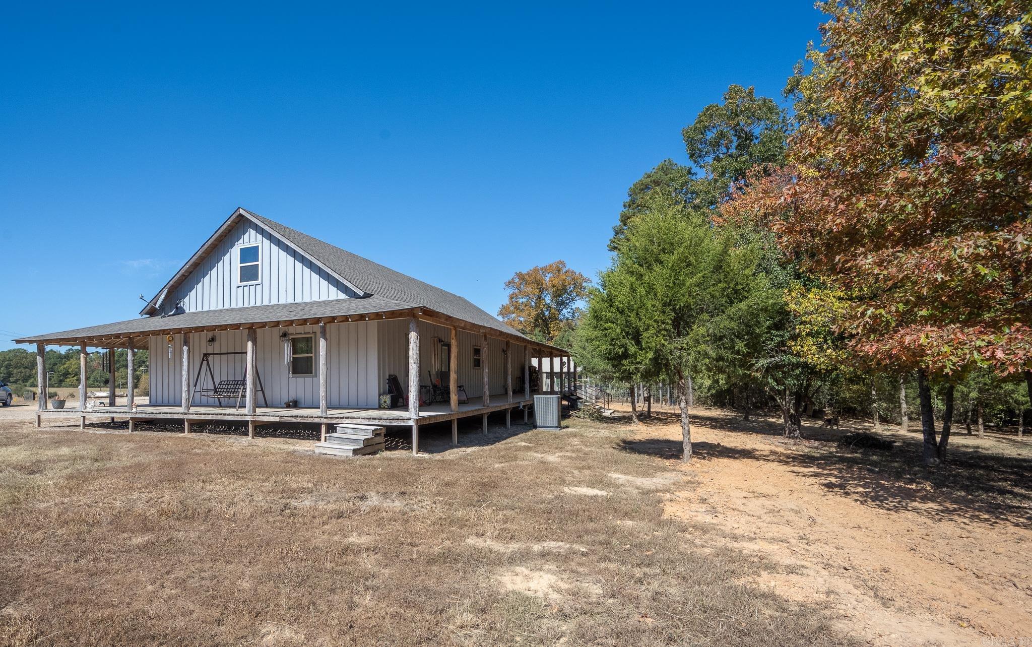 6083 Highway 71 S  Cove, AR