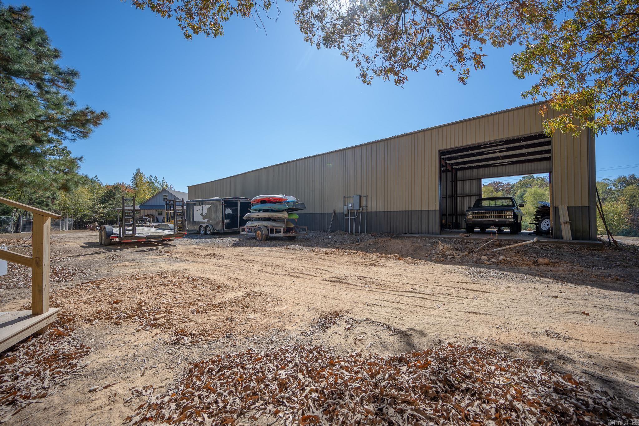6083 Highway 71 S  Cove, AR