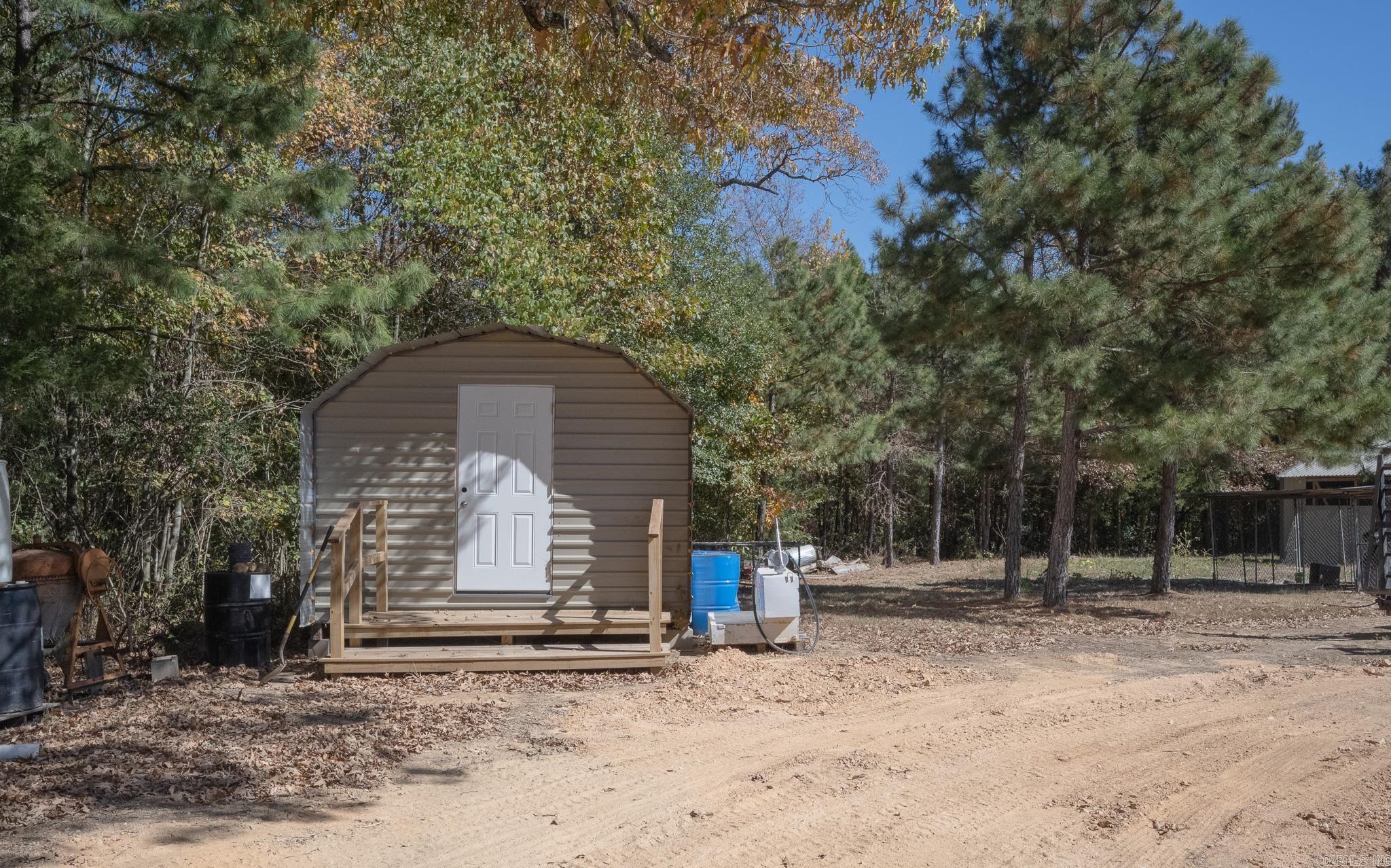 6083 Highway 71 S  Cove, AR