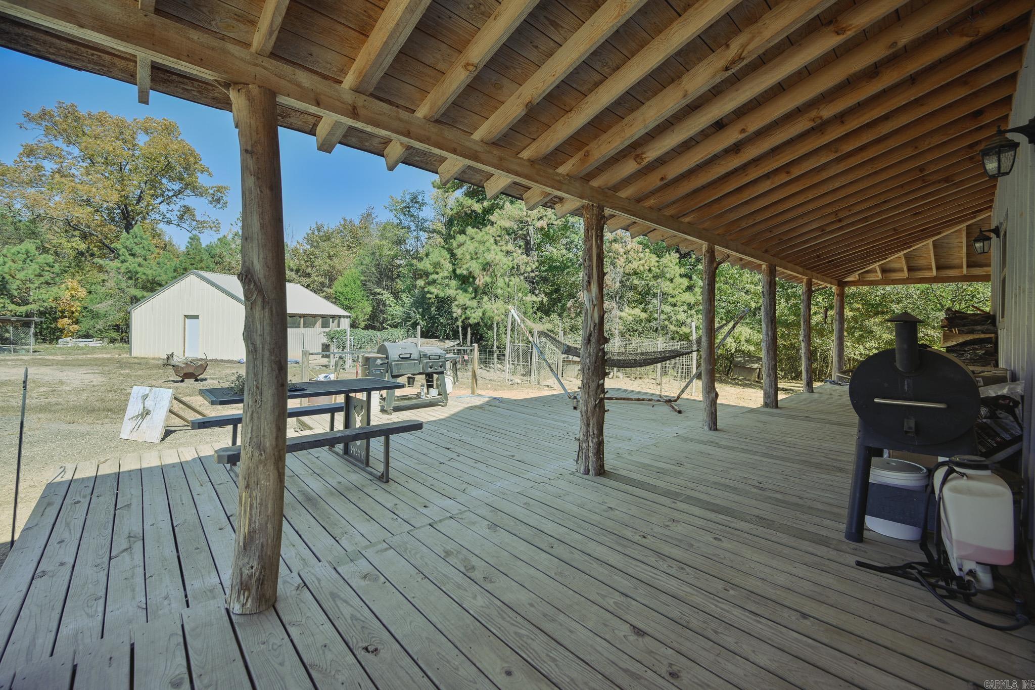 6083 Highway 71 S  Cove, AR