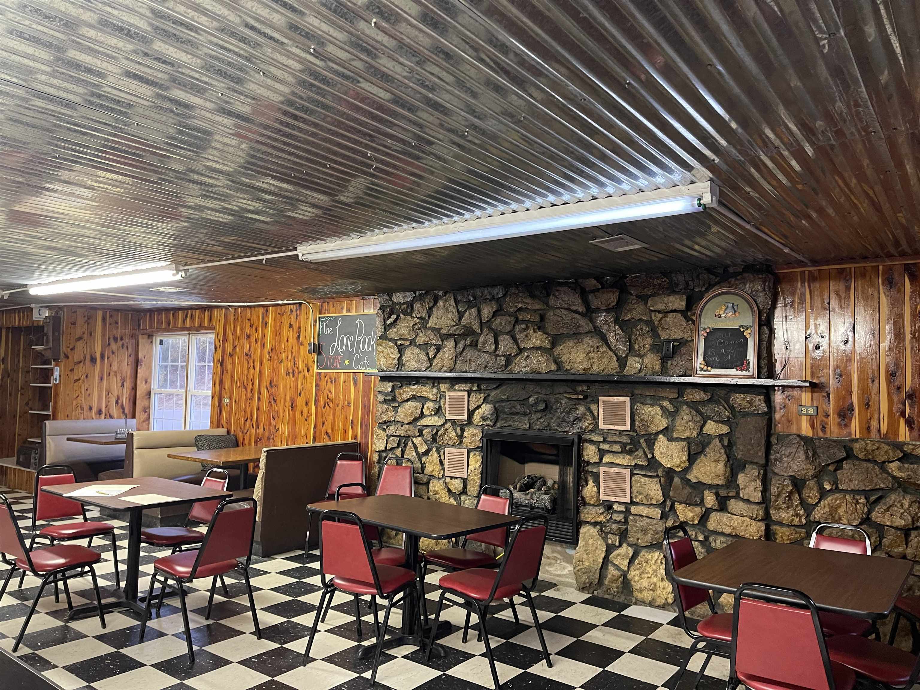 9 Oak St  Ravenden Springs, AR