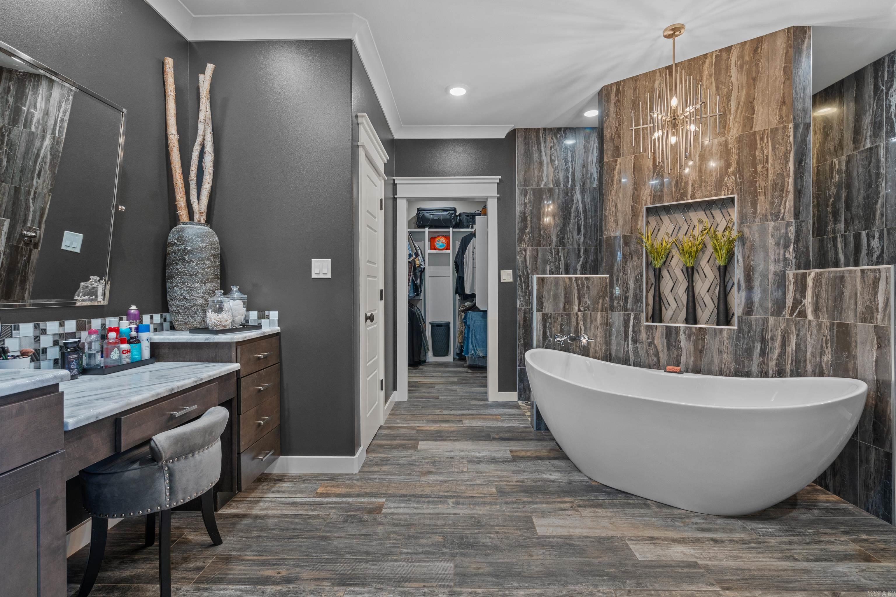 107 Chinook Drive Hot Springs, AR 71913