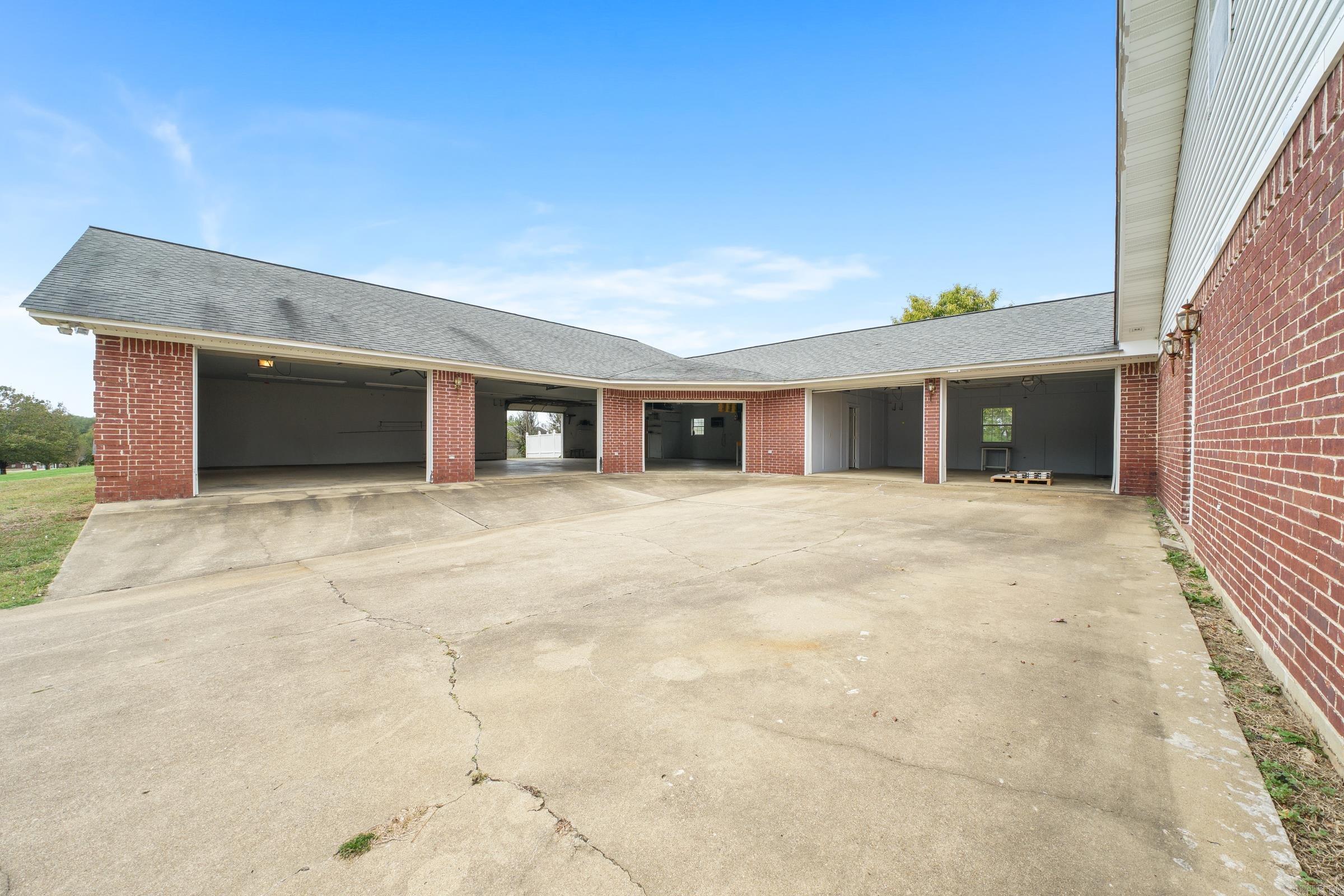 100 Long Meadow Drive De Queen, AR 71832