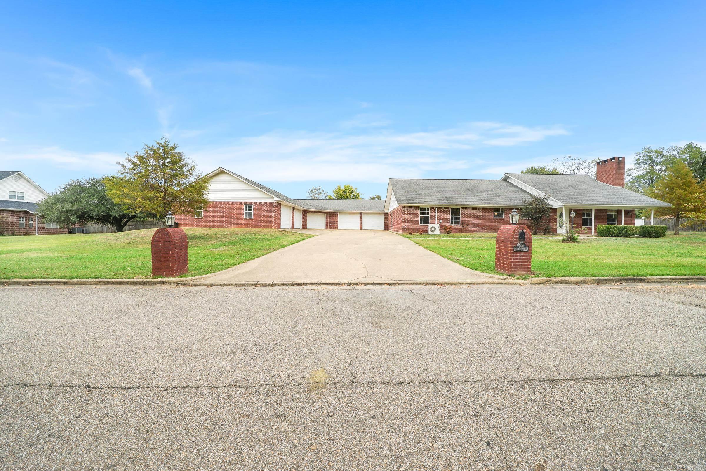 100 Long Meadow Drive De Queen, AR 71832