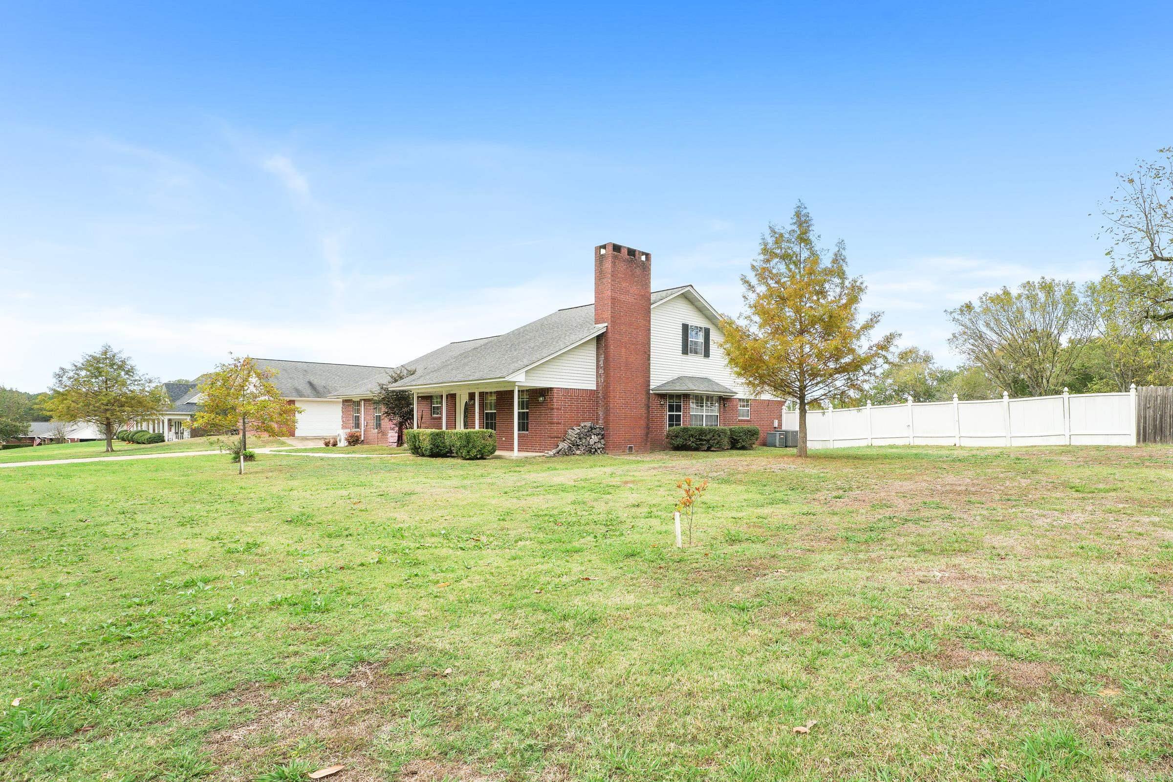 100 Long Meadow Drive De Queen, AR 71832