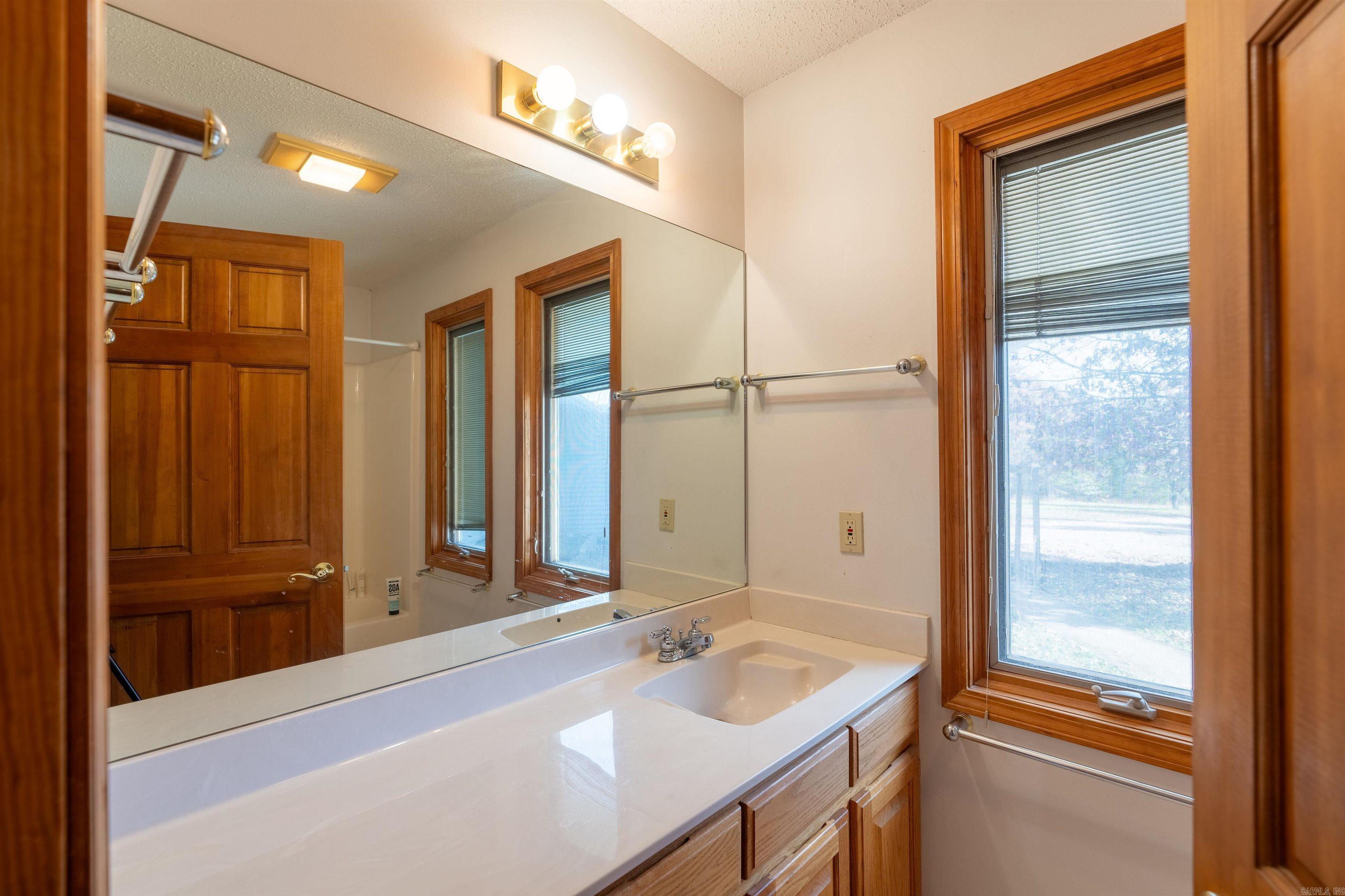 989 N Bayou  Concord, AR