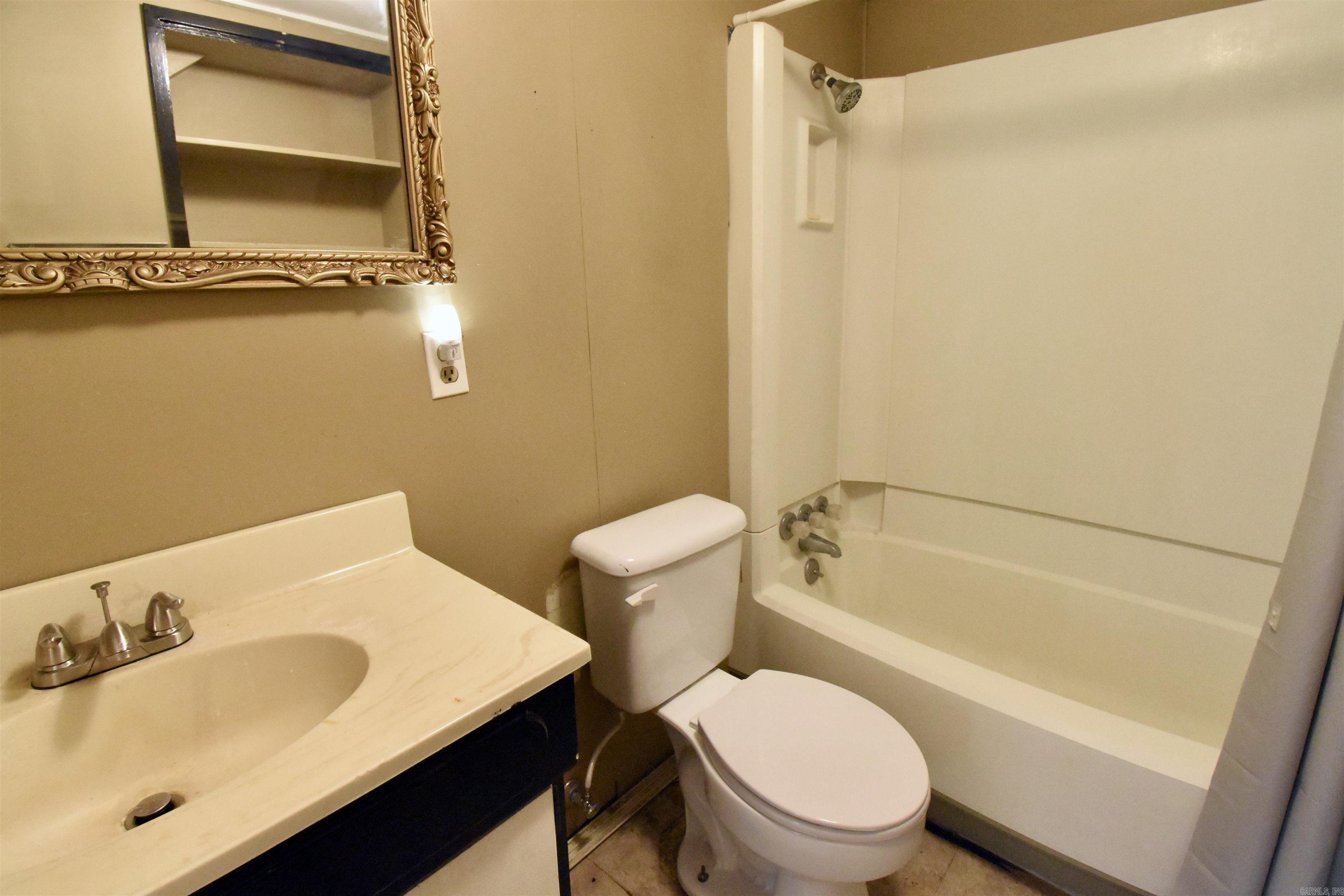 1102 Walker  Helena, AR