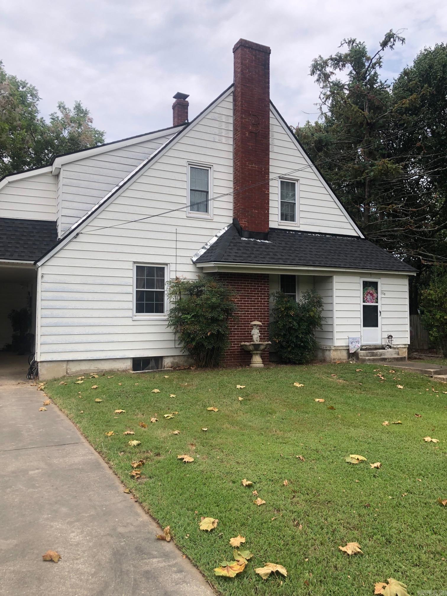 708 W 6th  Rector, AR