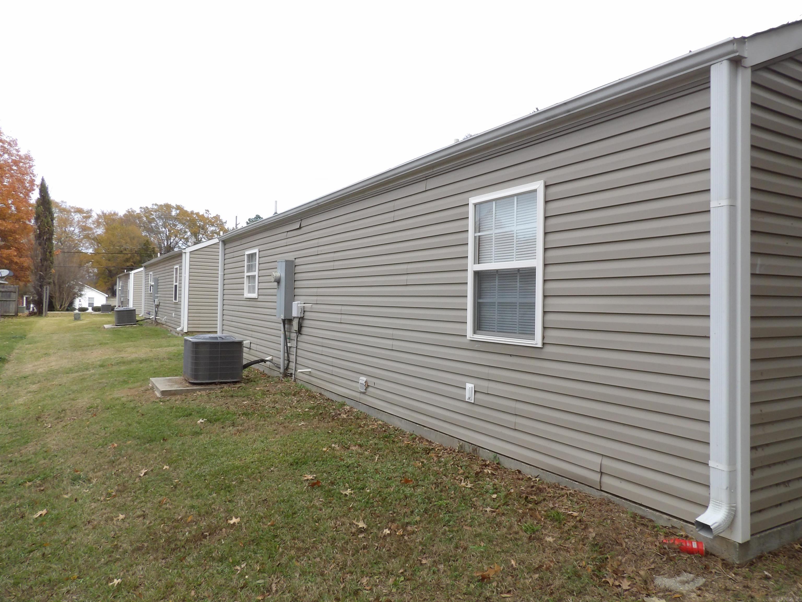 125 W Jackson  Monticello, AR