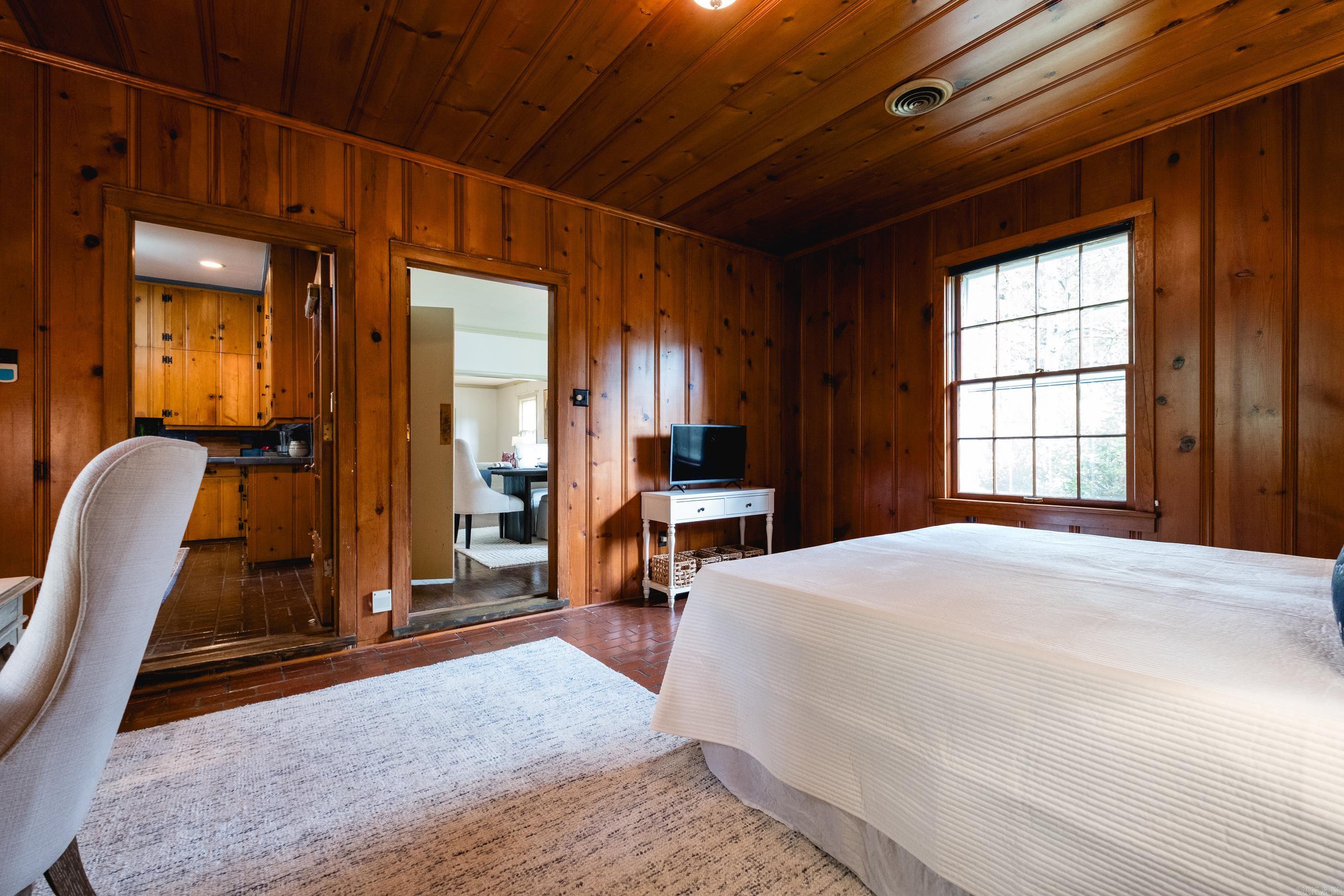 6320 Cantrell Road Little Rock, AR 72207