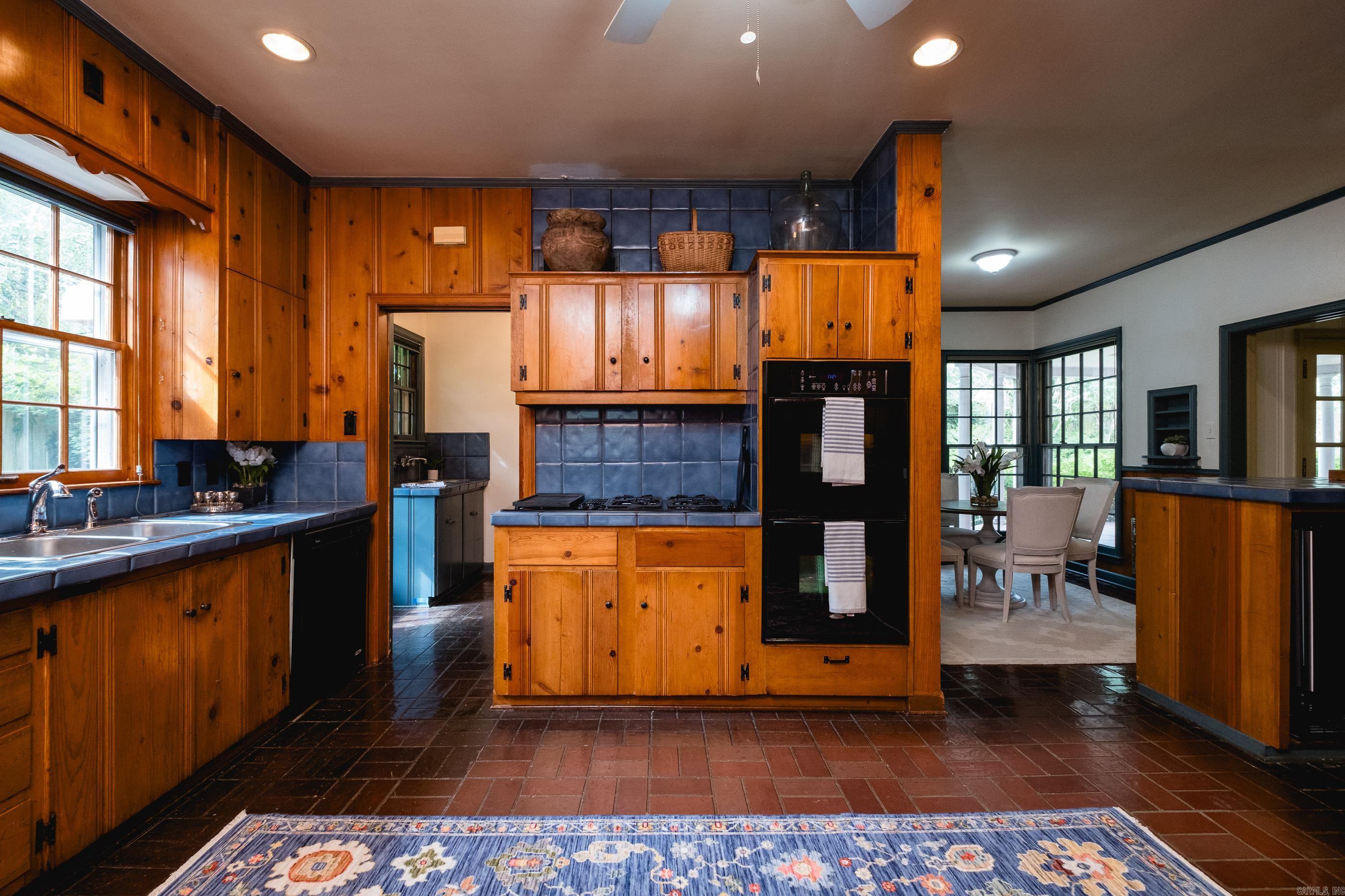 6320 Cantrell Road Little Rock, AR 72207