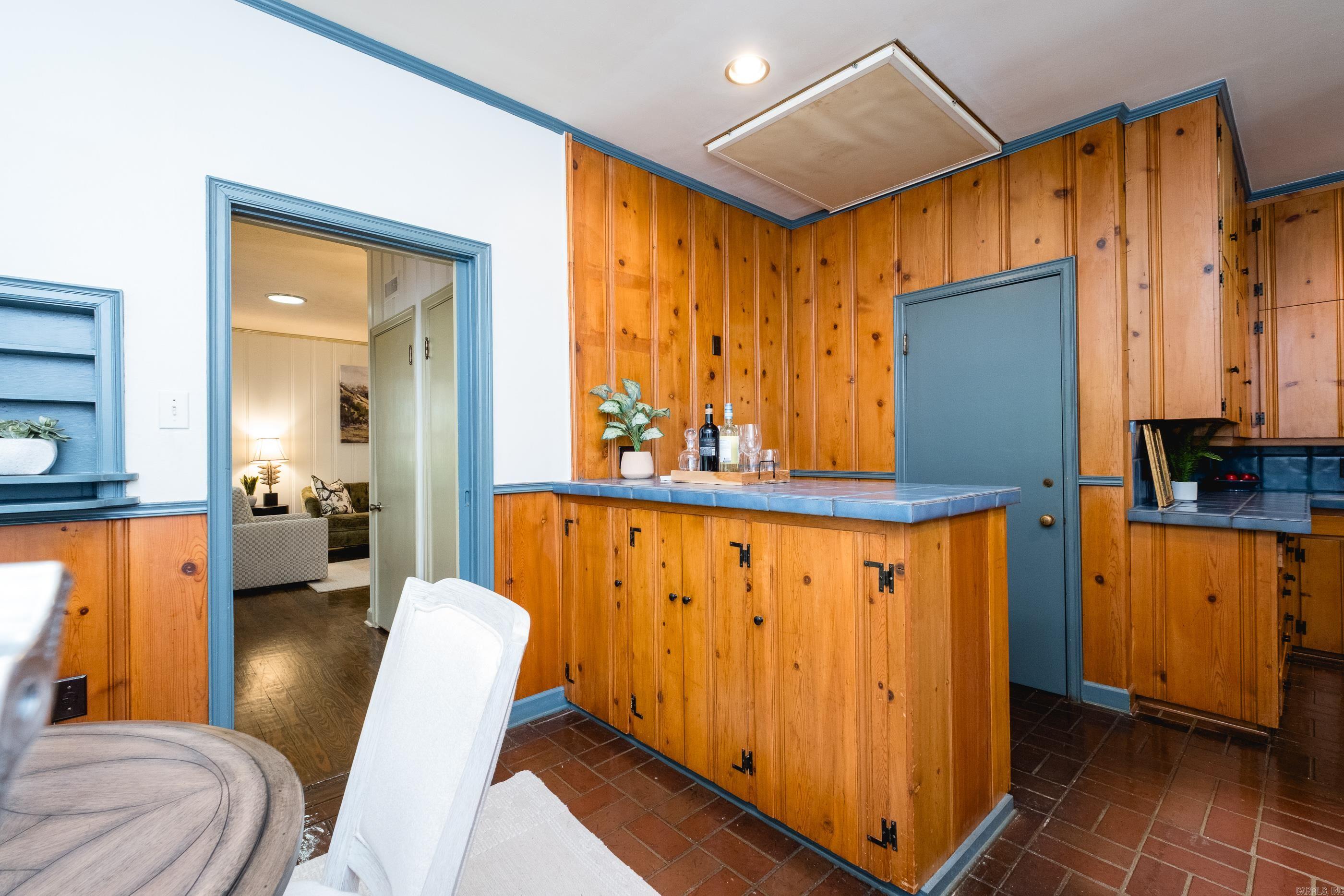 6320 Cantrell Road Little Rock, AR 72207