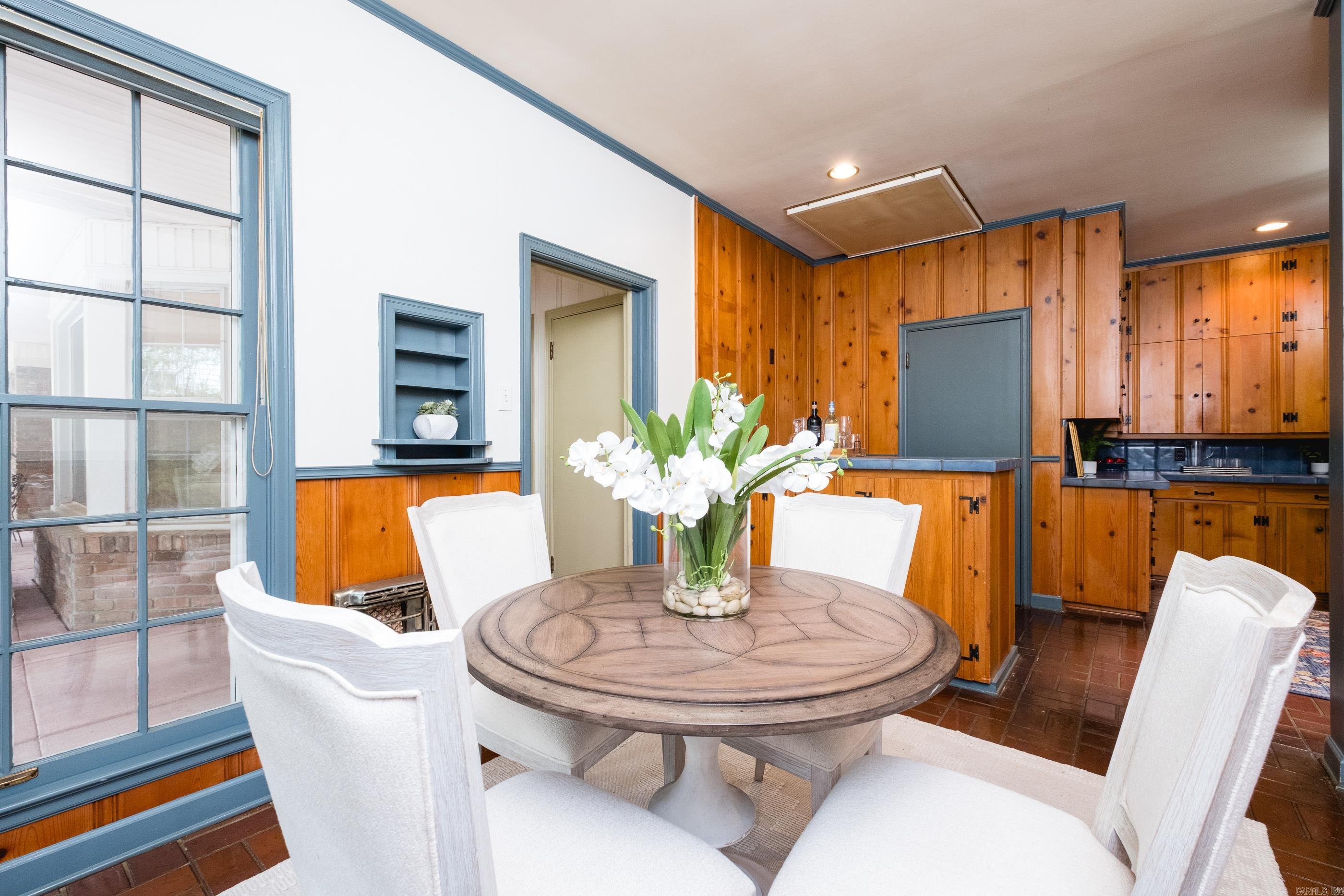 6320 Cantrell Road Little Rock, AR 72207