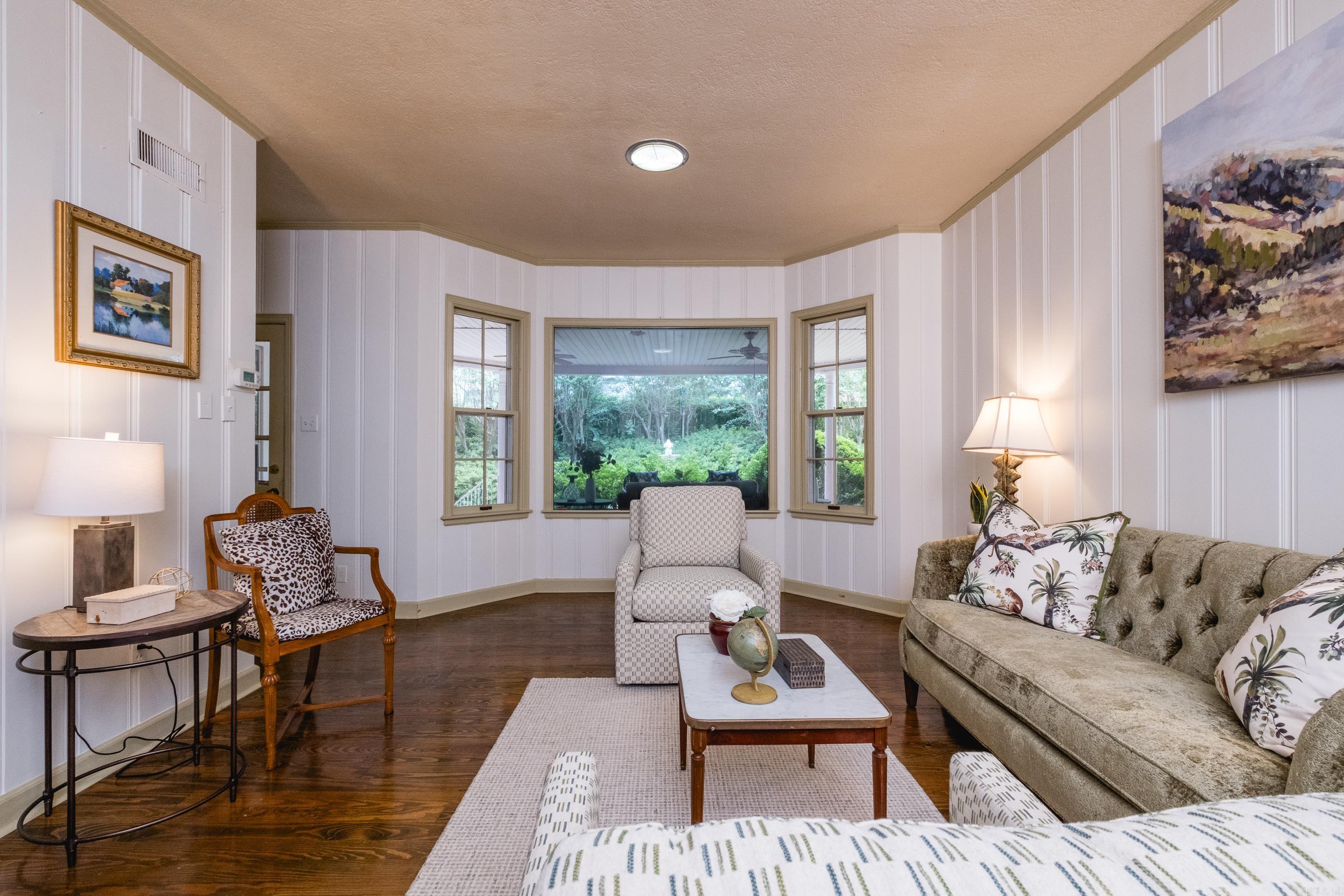 6320 Cantrell Road Little Rock, AR 72207