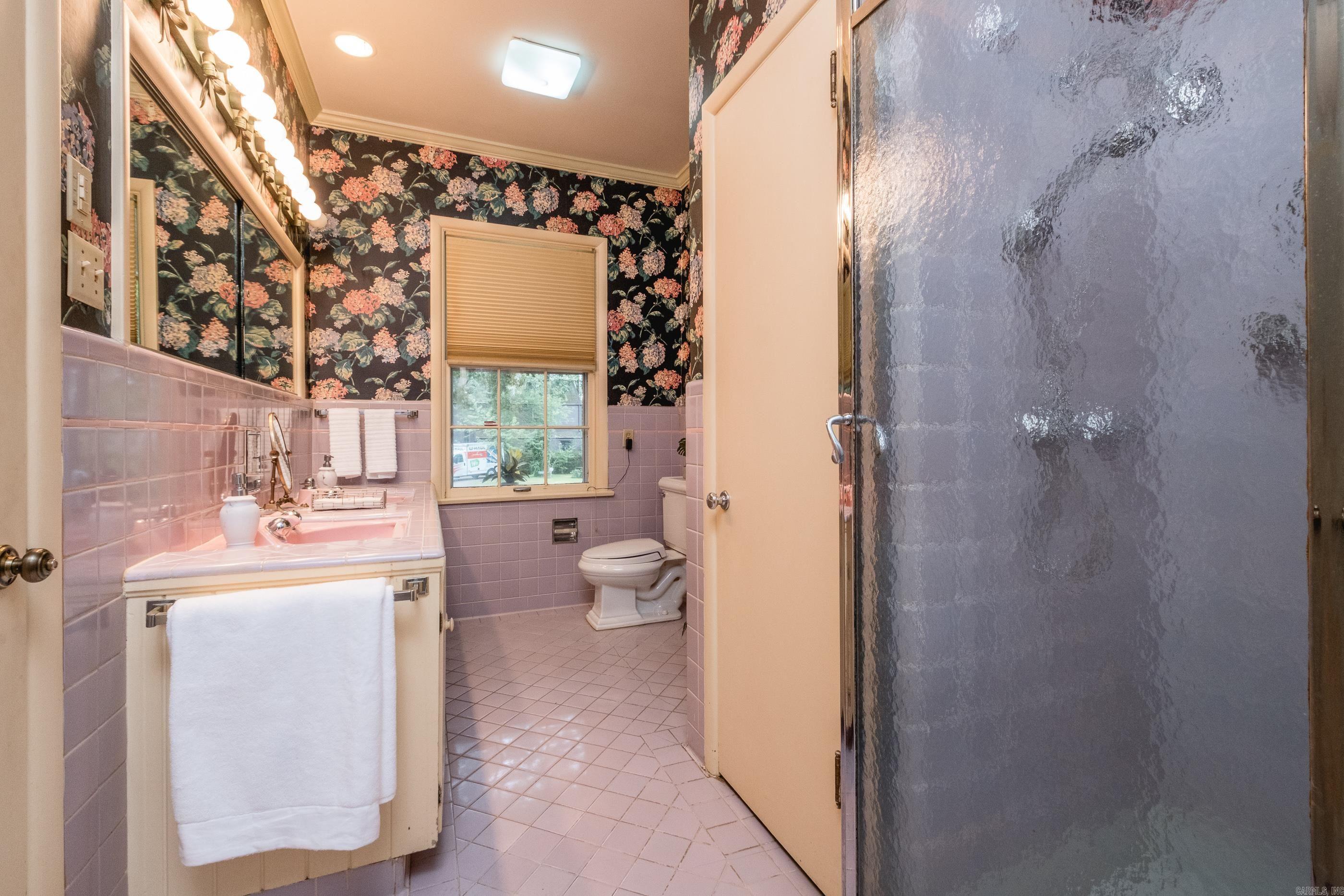 6320 Cantrell Road Little Rock, AR 72207