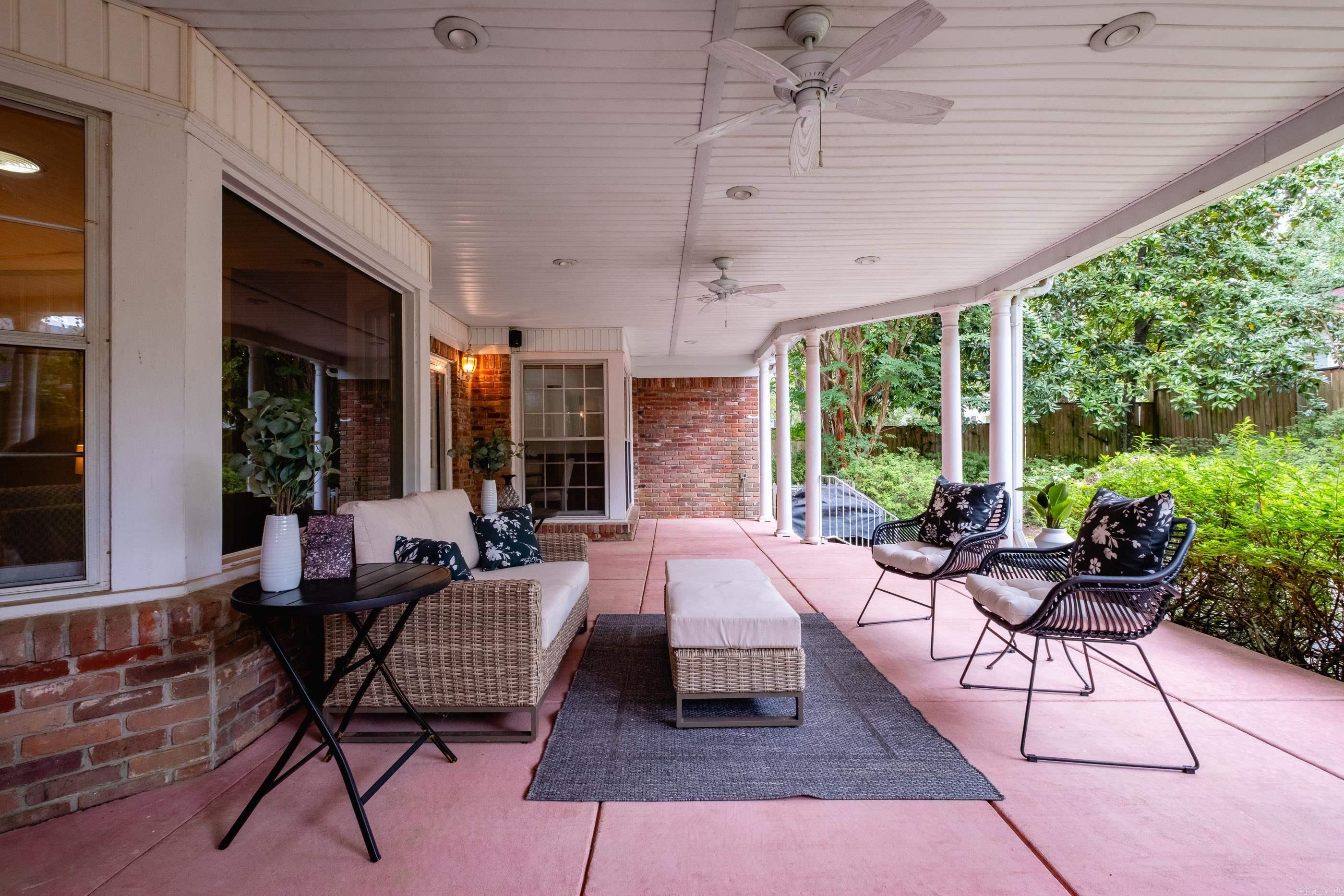 6320 Cantrell Road Little Rock, AR 72207