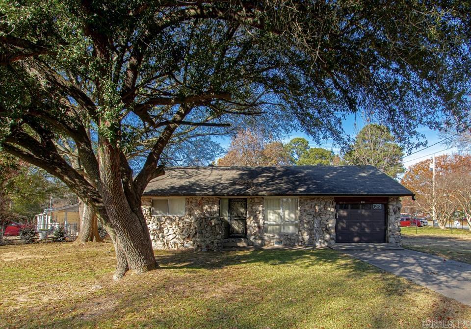 315 Dobbs Street