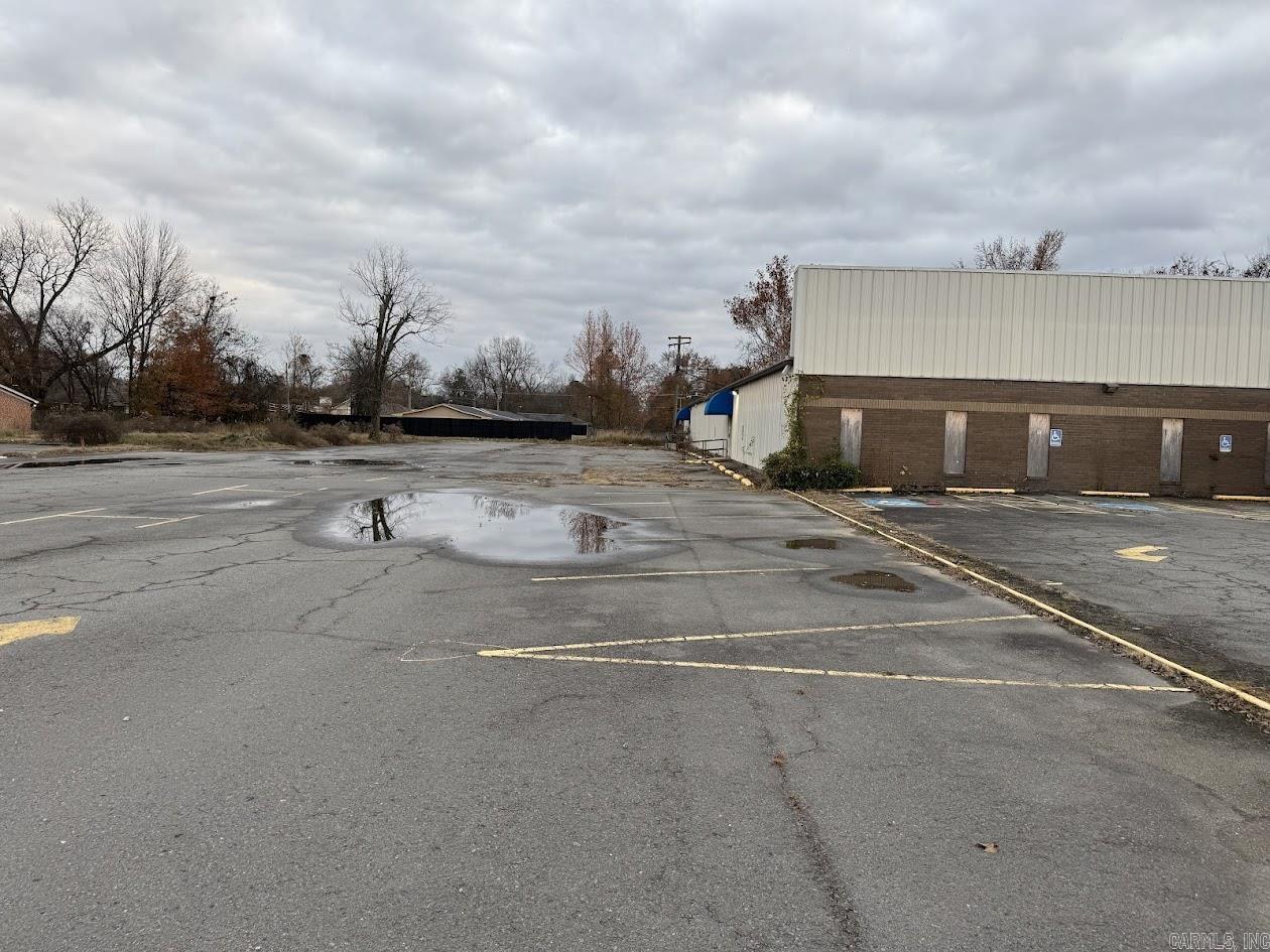 1222 W 6th Ave  Pine Bluff, AR