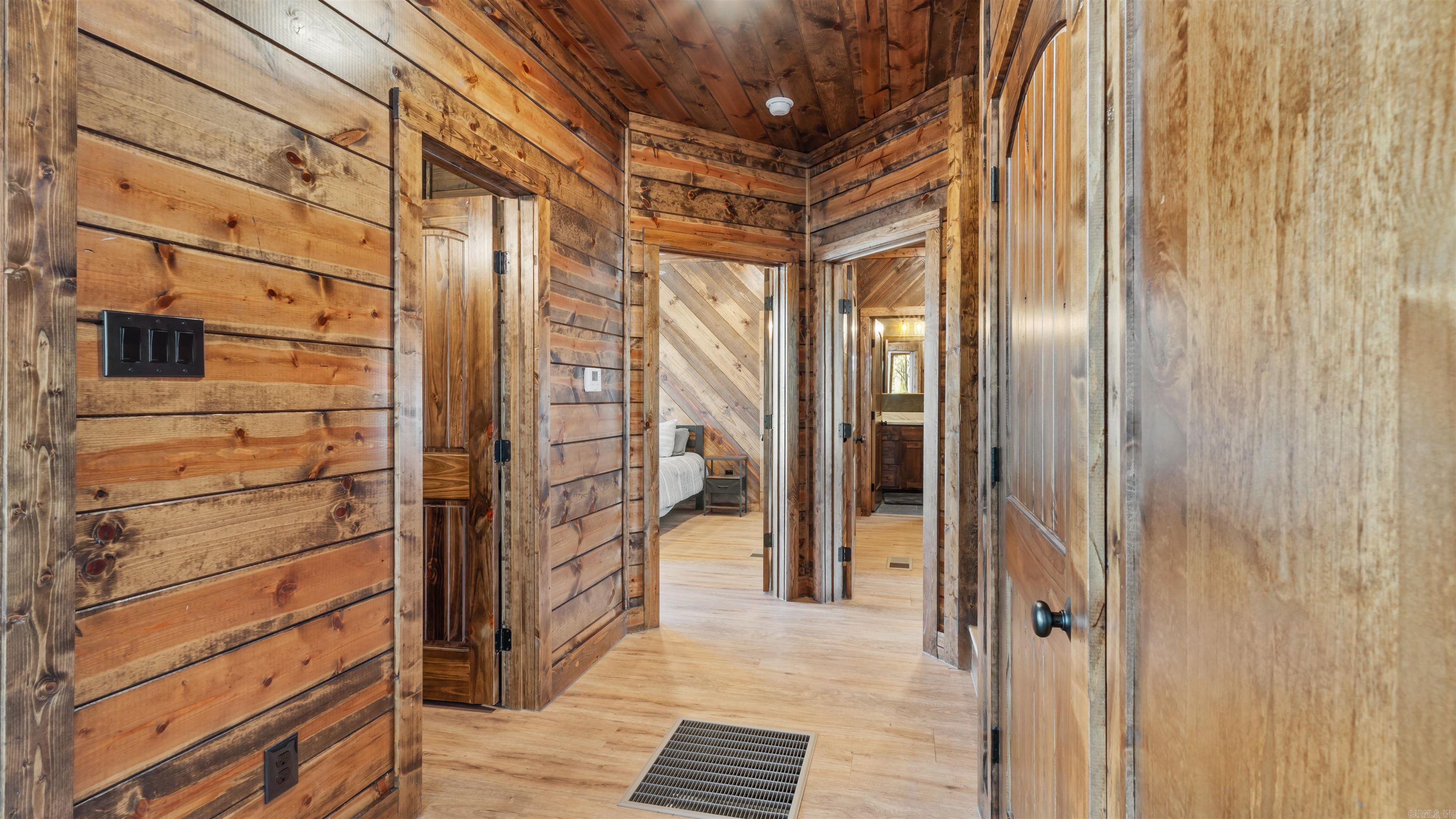 93 Twisted Pine  Hochatown, OK