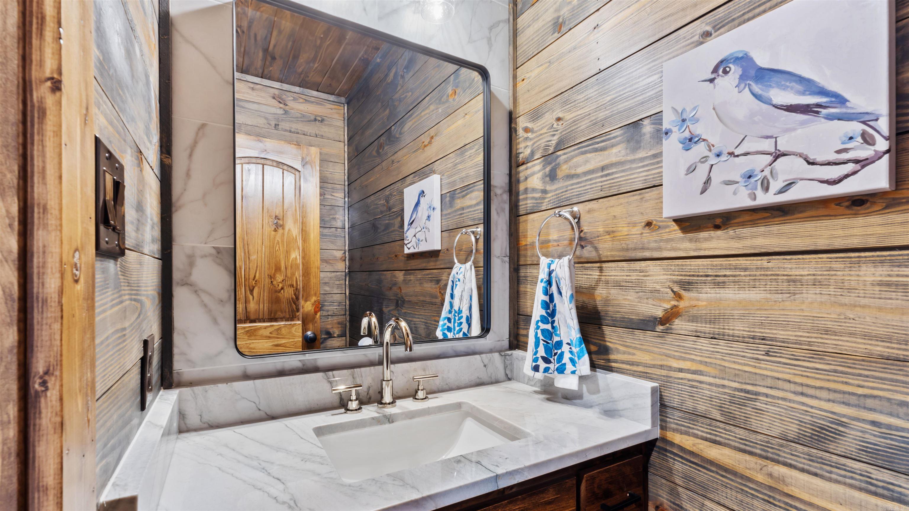 93 Twisted Pine  Hochatown, OK