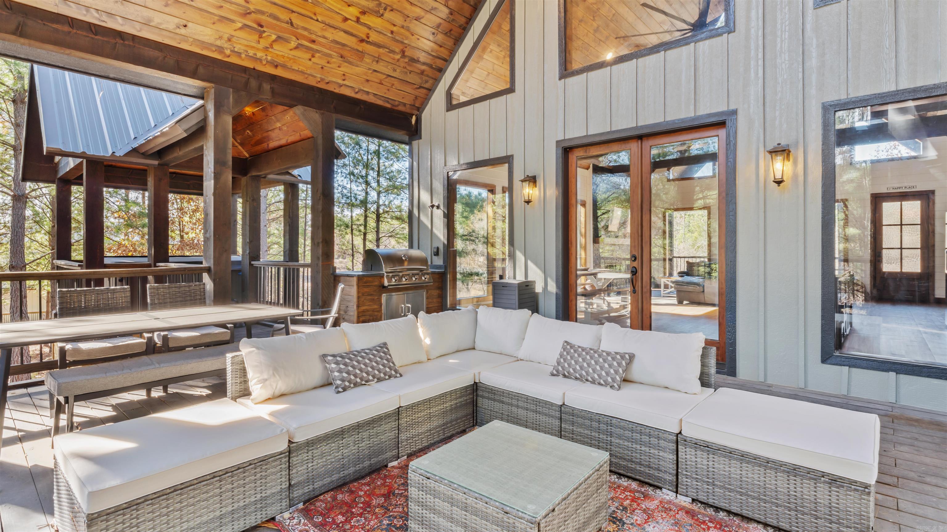 93 Twisted Pine  Hochatown, OK