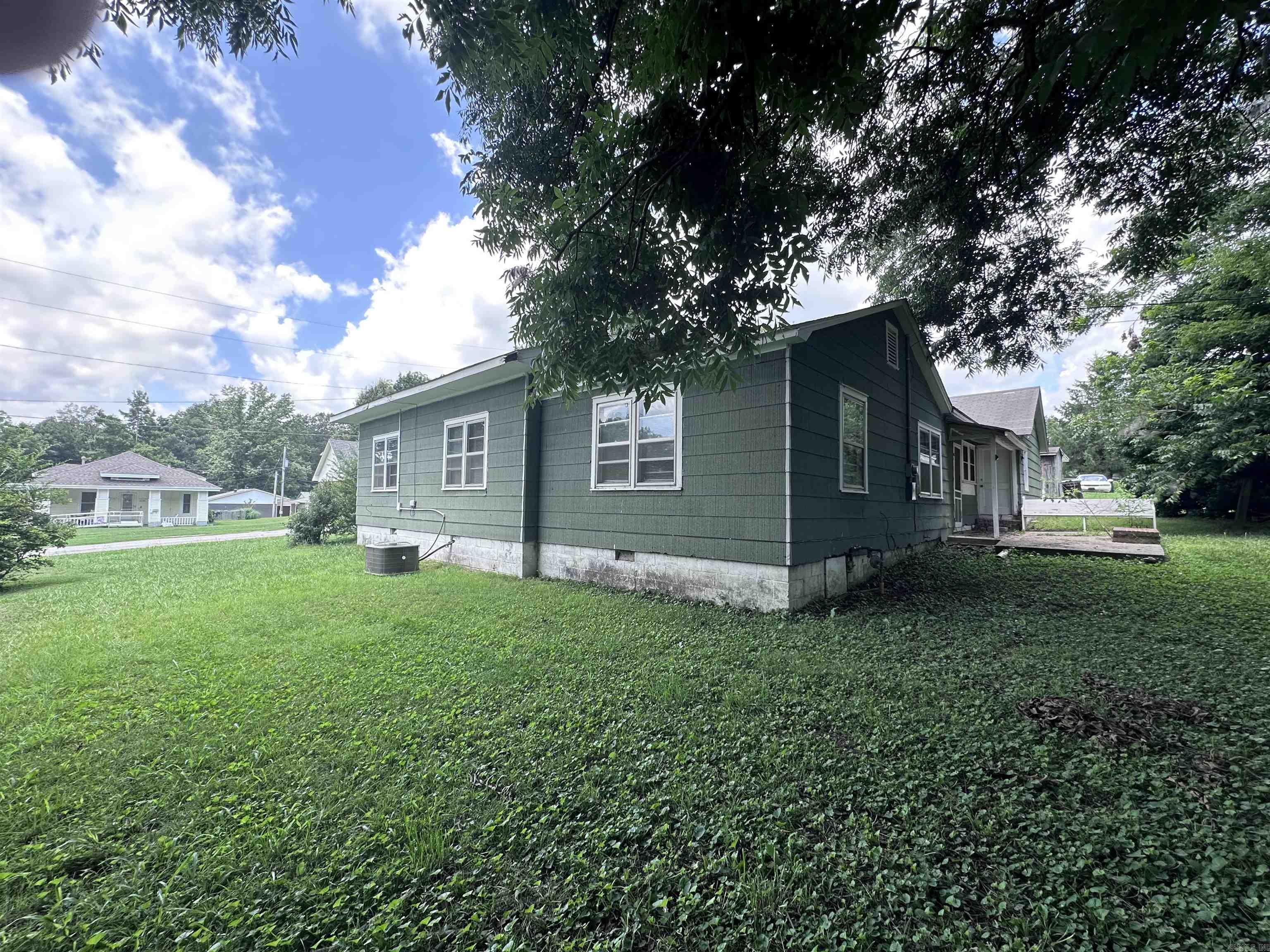 162 S 10th  Piggott, AR