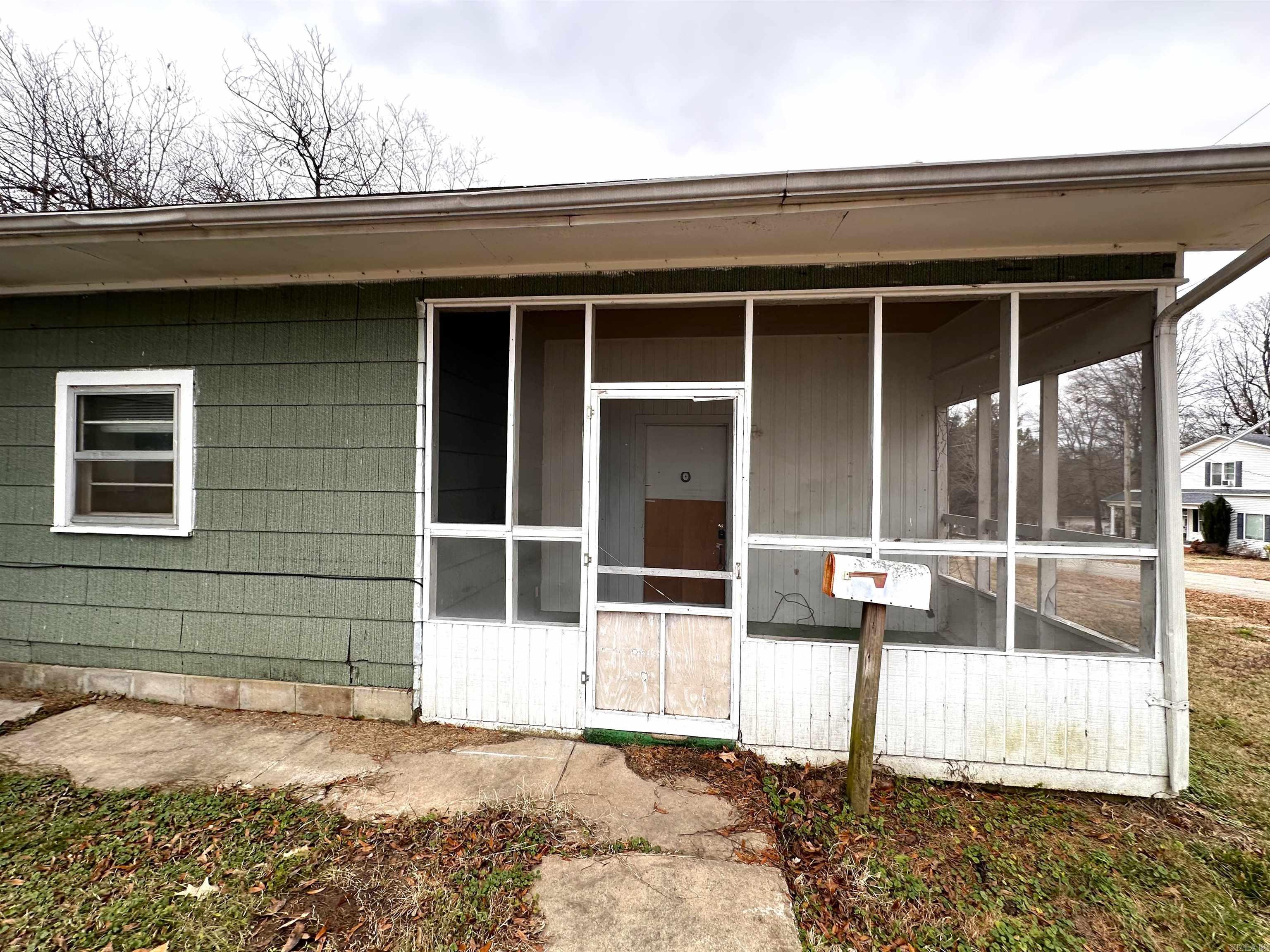 162 S 10th  Piggott, AR