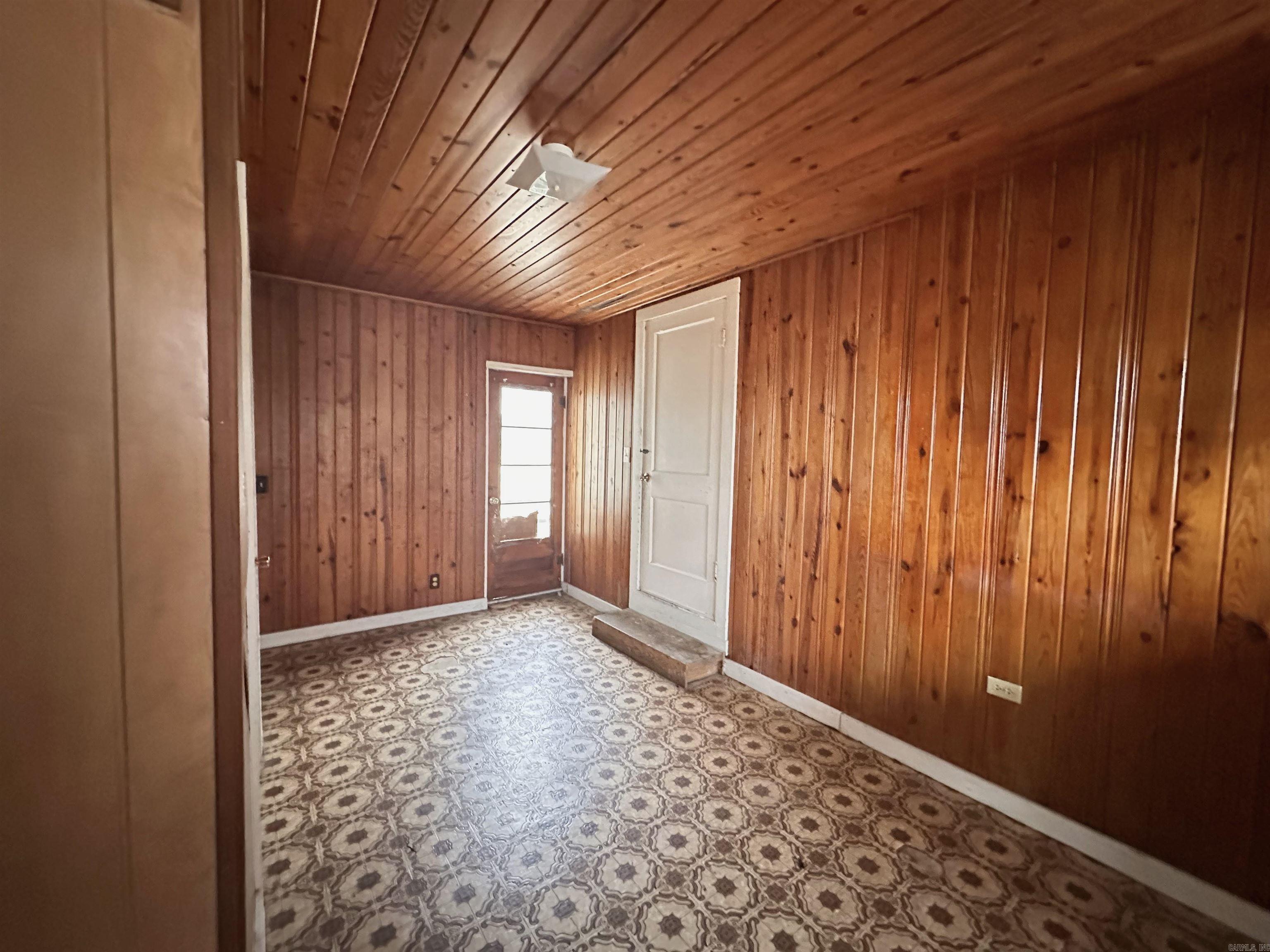 162 S 10th  Piggott, AR