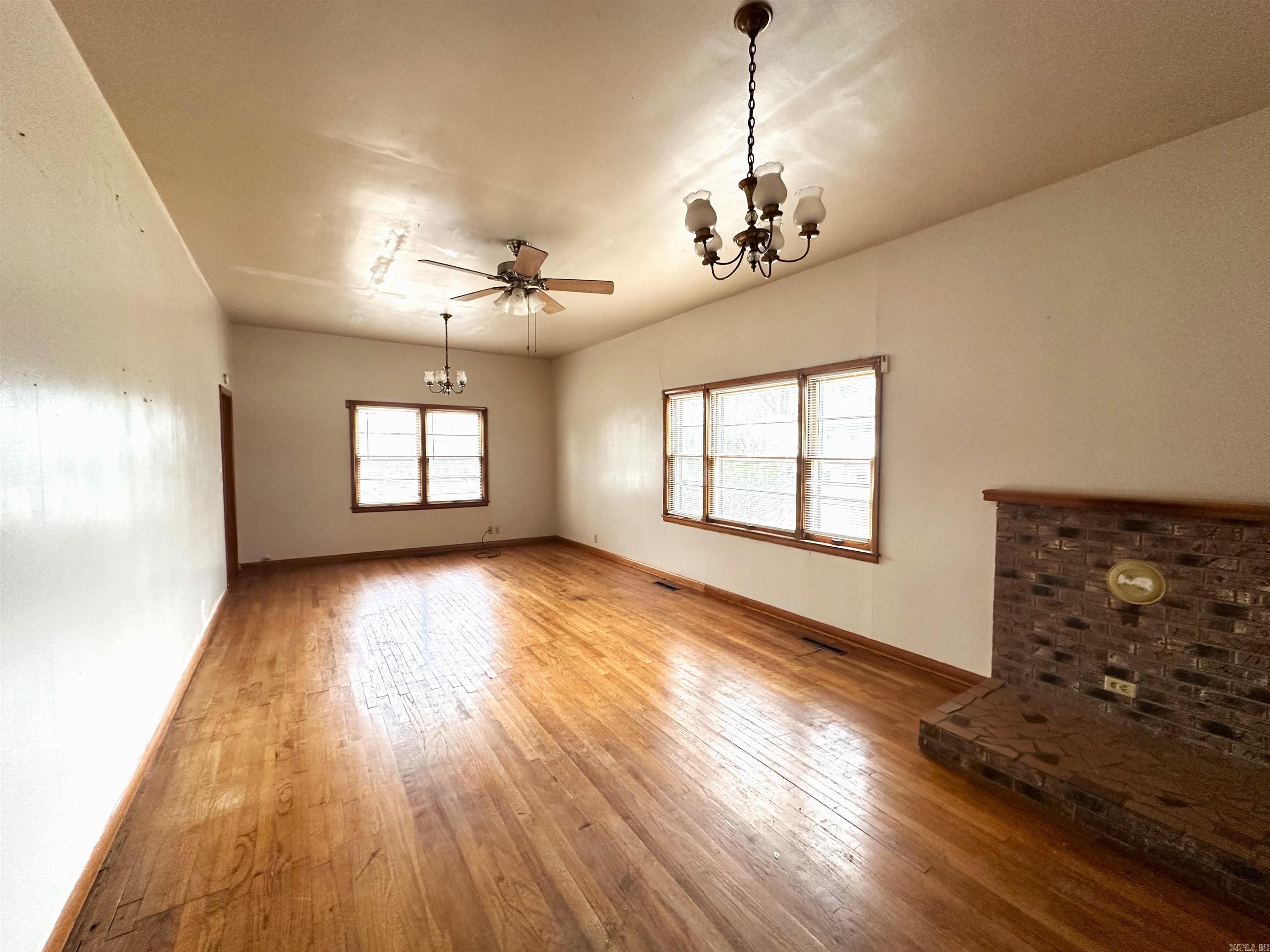 162 S 10th  Piggott, AR