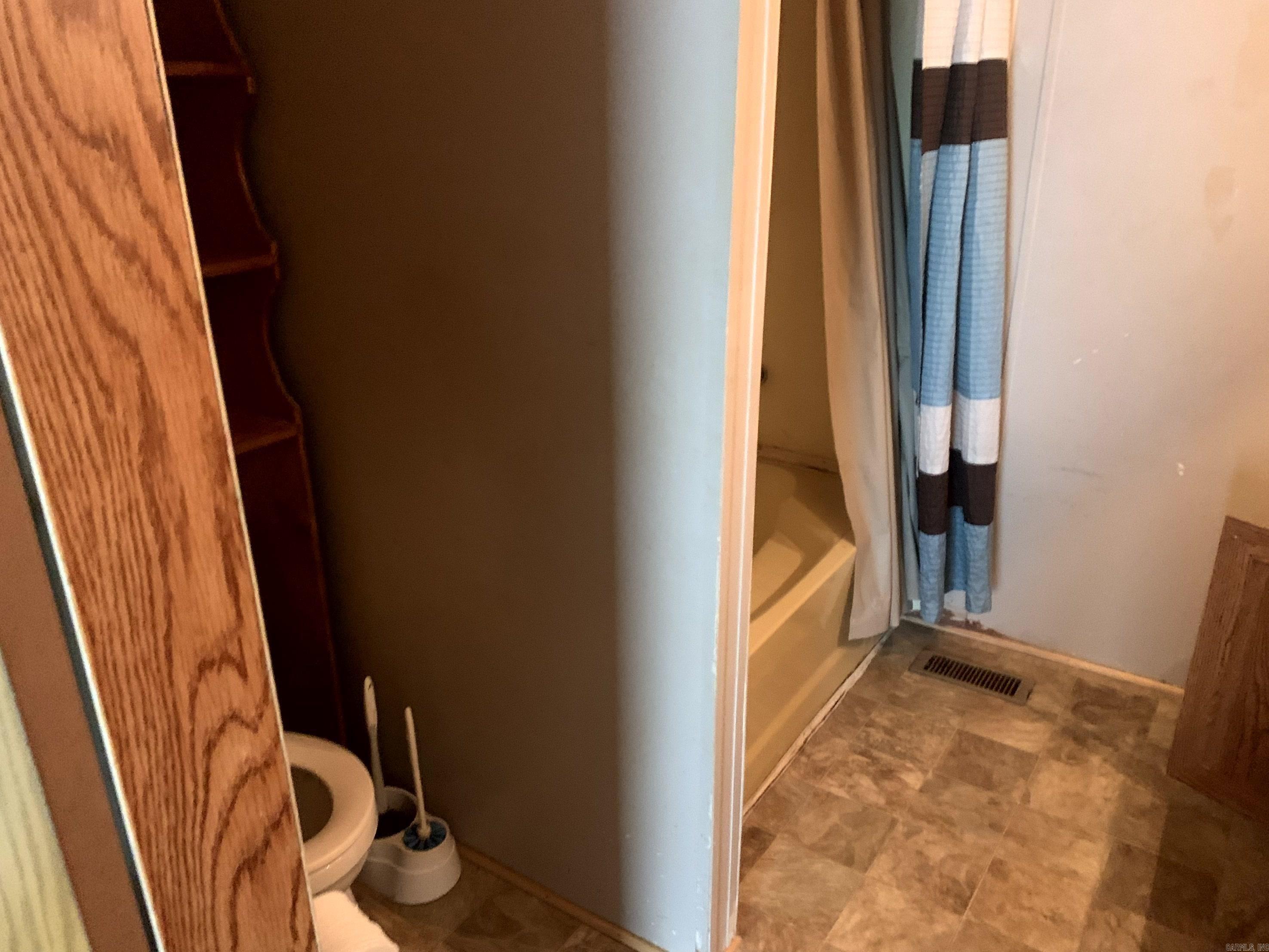 7180 Ar Hwy 86 W Hazen, AR 72064-0000