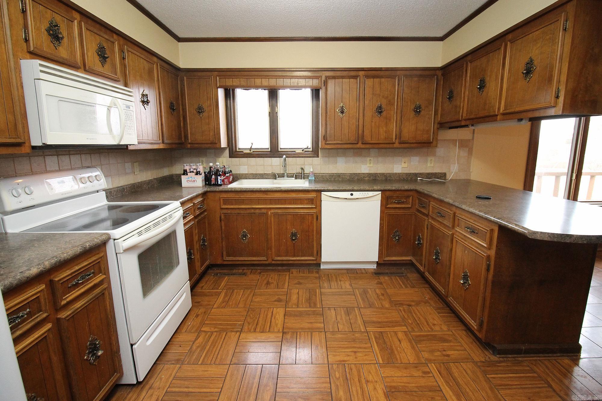 601 Hillview Drive Paragould, AR 72450-9573