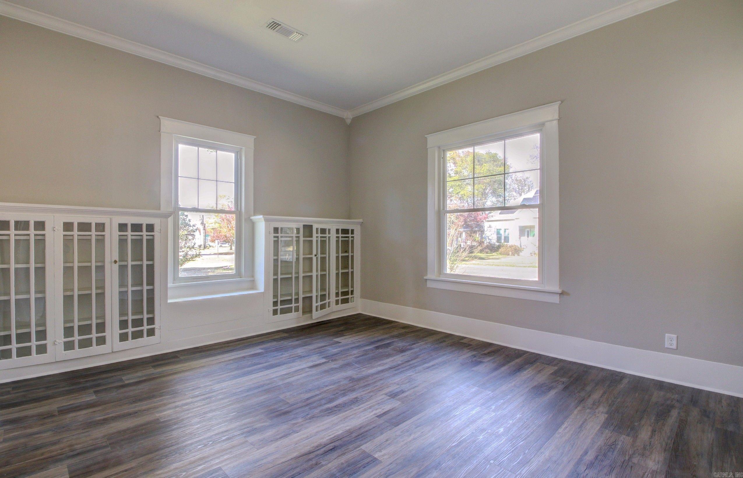 320 E Cedar  Warren, AR